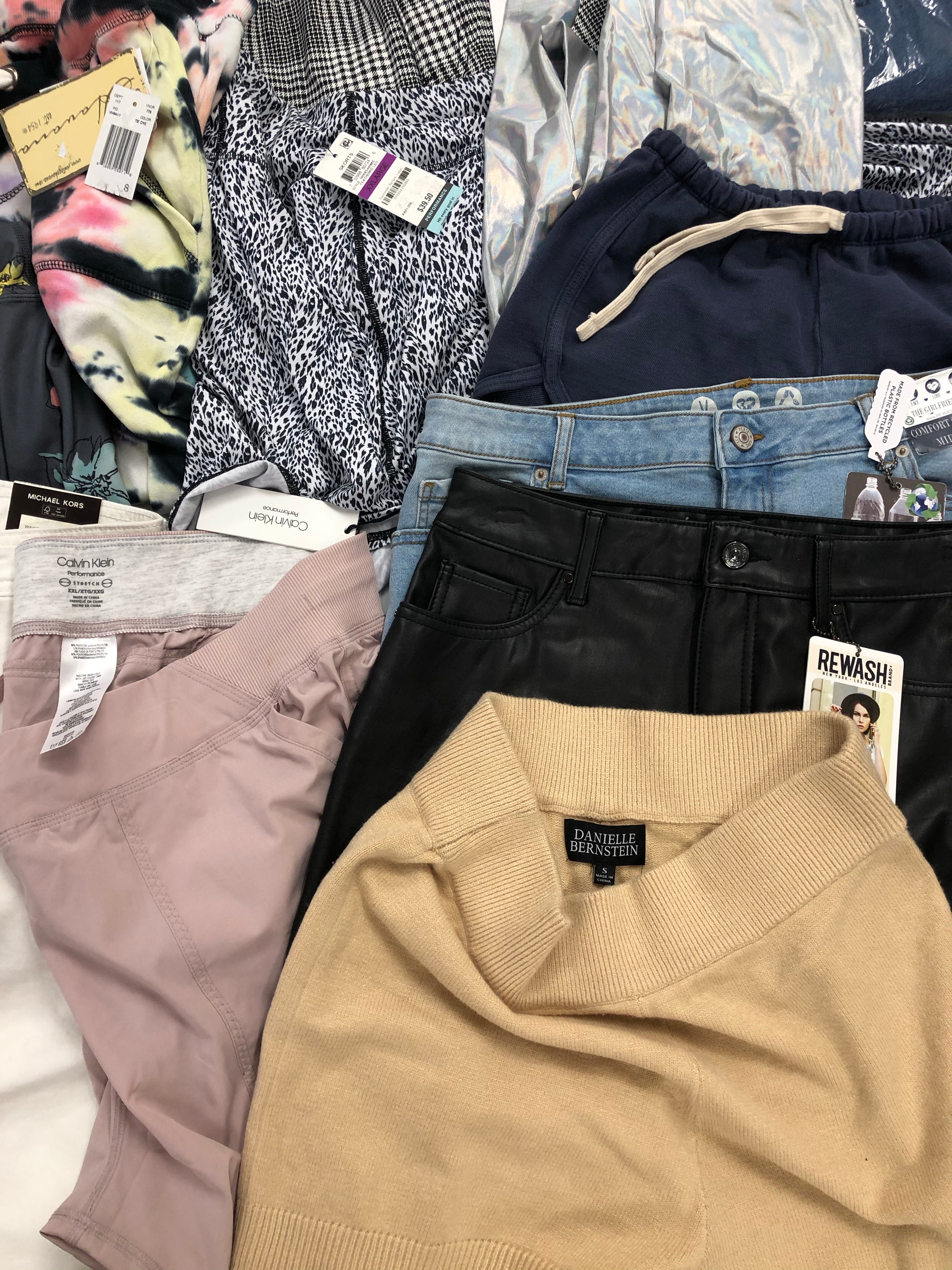 Women's Clothing Bottom Wholesale Lot, CALVIN KLEIN, DANIELLE BERNSTEIN, AMERICAN APPAREL, IDEOLOGY, VINTAGE HAVANA and more, 17 items, Shelf Pulls, MSRP $956