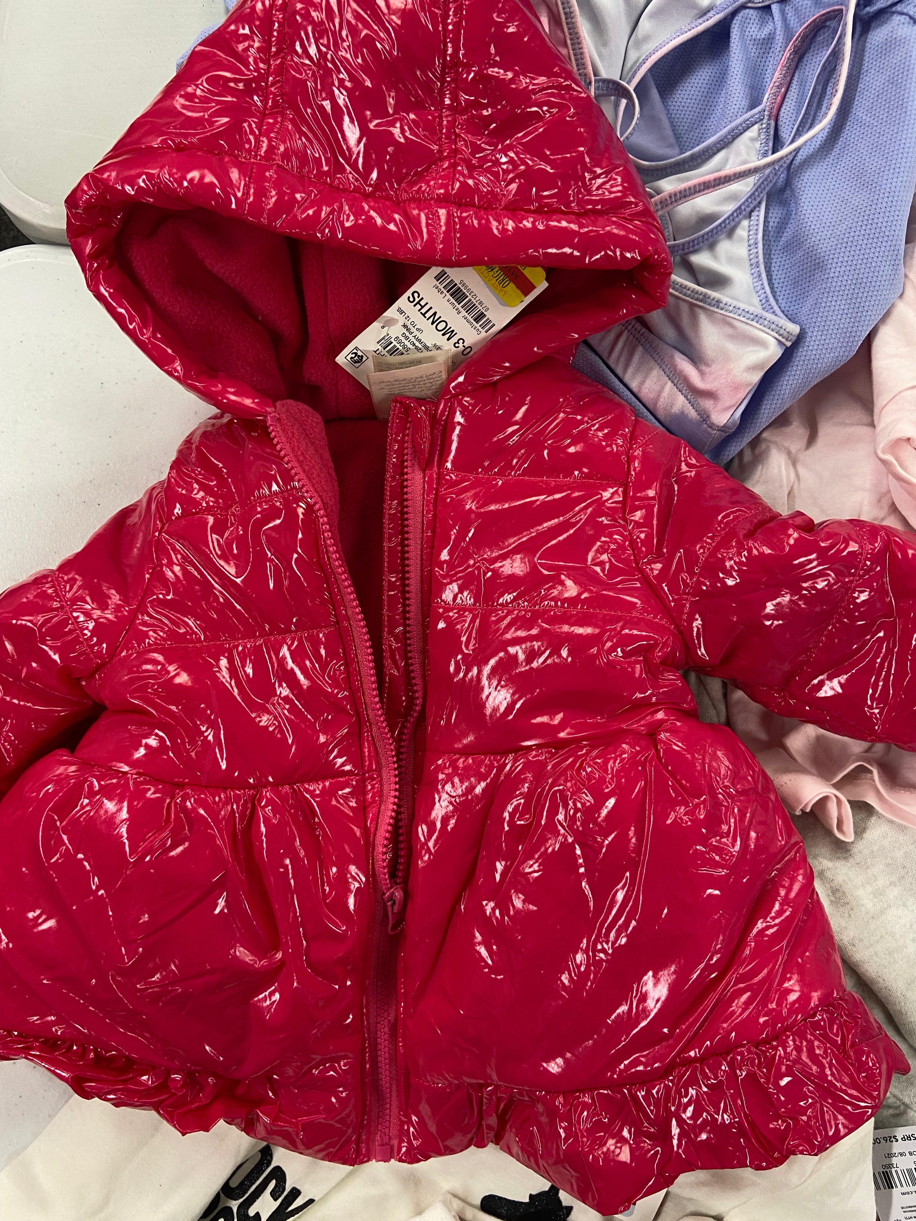 Kid's & Baby's Clothing Assorted Wholesale Lot, DISNEY, CULT OF INDIVIDUALITY, CARTER'S, EPIC THREADS and more, 22 items, Shelf Pulls, MSRP $677