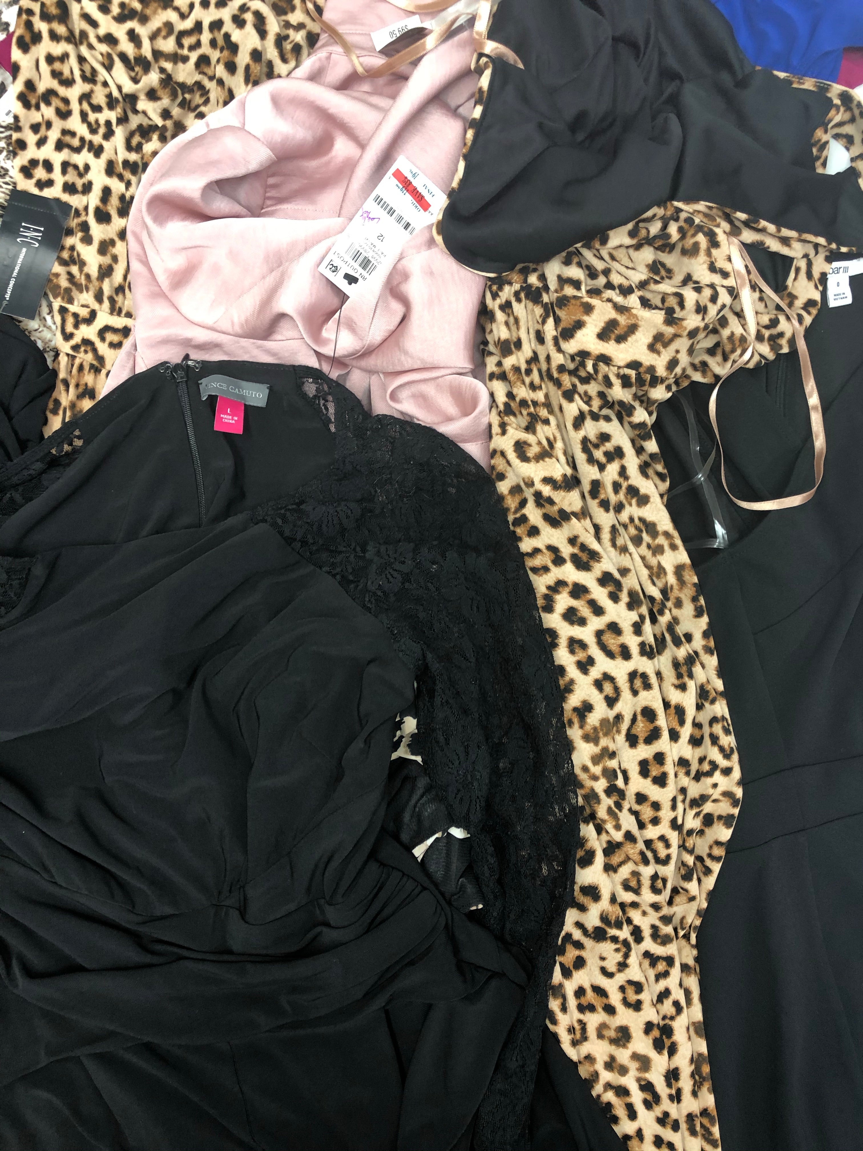 Women's Clothing DRESSES/ROMPERS Wholesale Lot, FREE PEOPLE, CHEQUER, BAR III and more, 13 Units, Shelf Pulls, MSRP $1,104.50