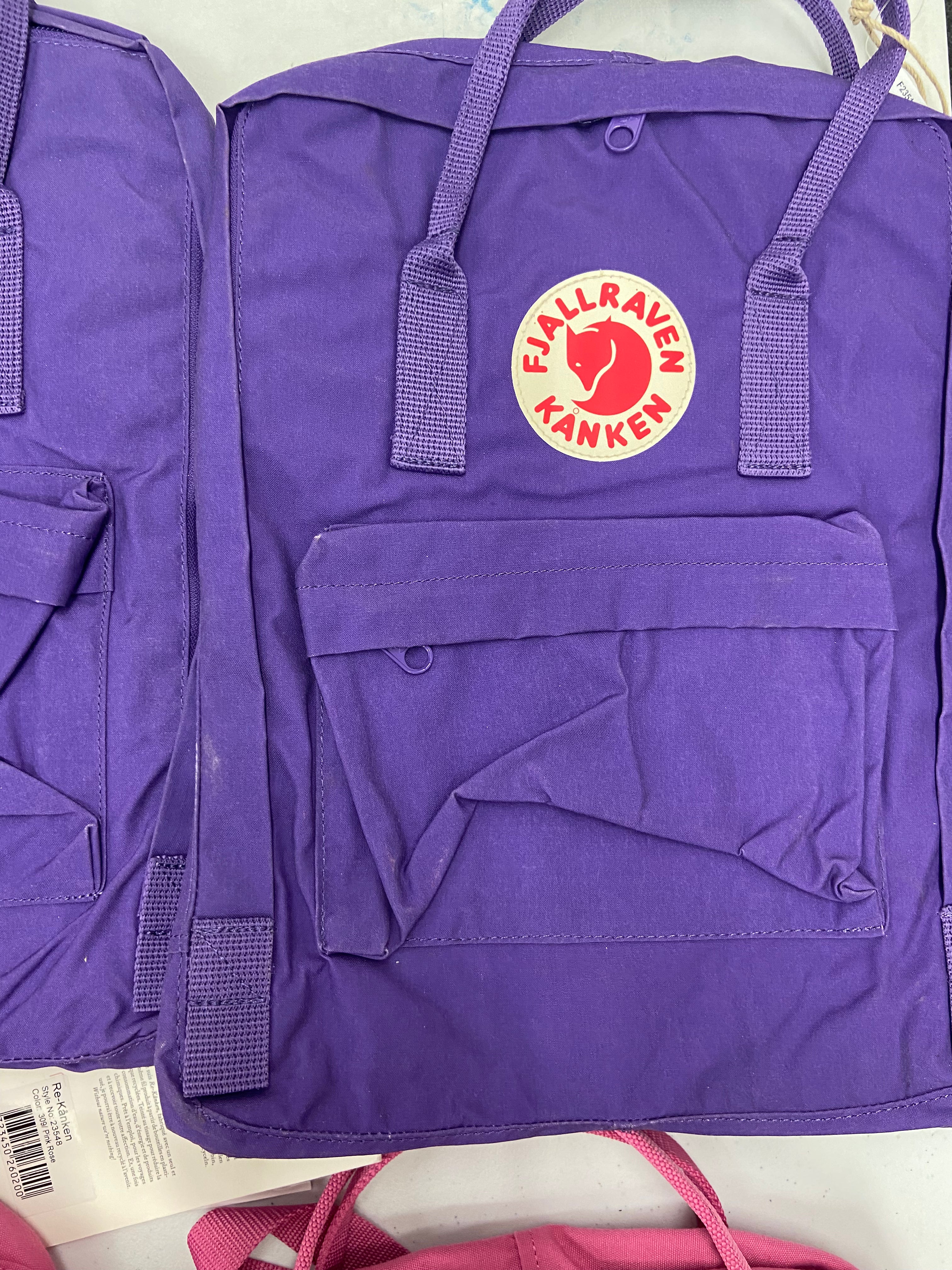 Women's Backpacks Wholesale Lot, FJALLRAVEN, 8 items, Shelf Pulls, MSRP $680