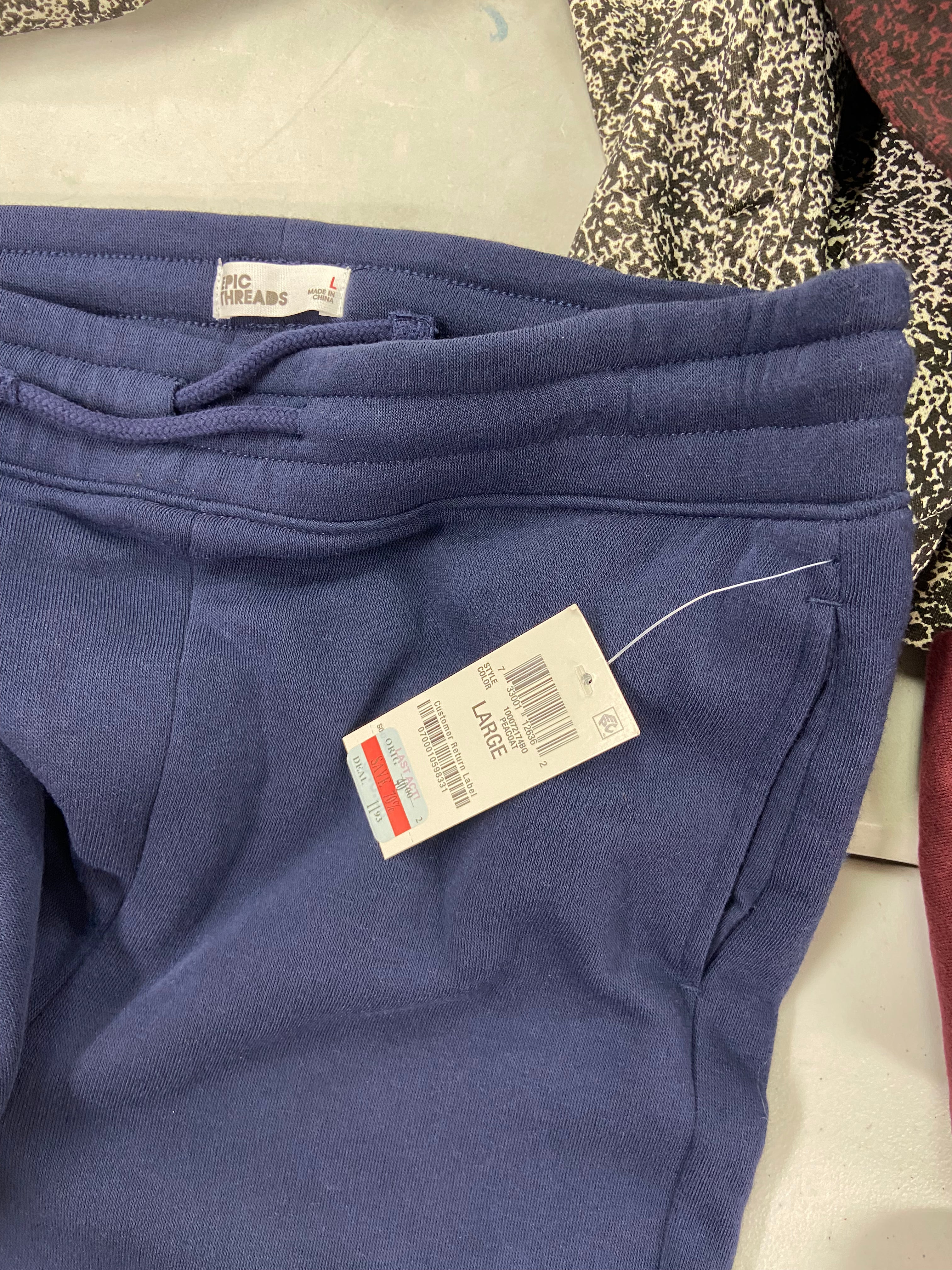 Kid's Clothing Assorted Wholesale Lot, TIMBERLAND, CALVIN KLEIN, UNIVIBE, EPIC THREADS, GERSON & GERSON and more, 14 items, Shelf Pulls, MSRP $565