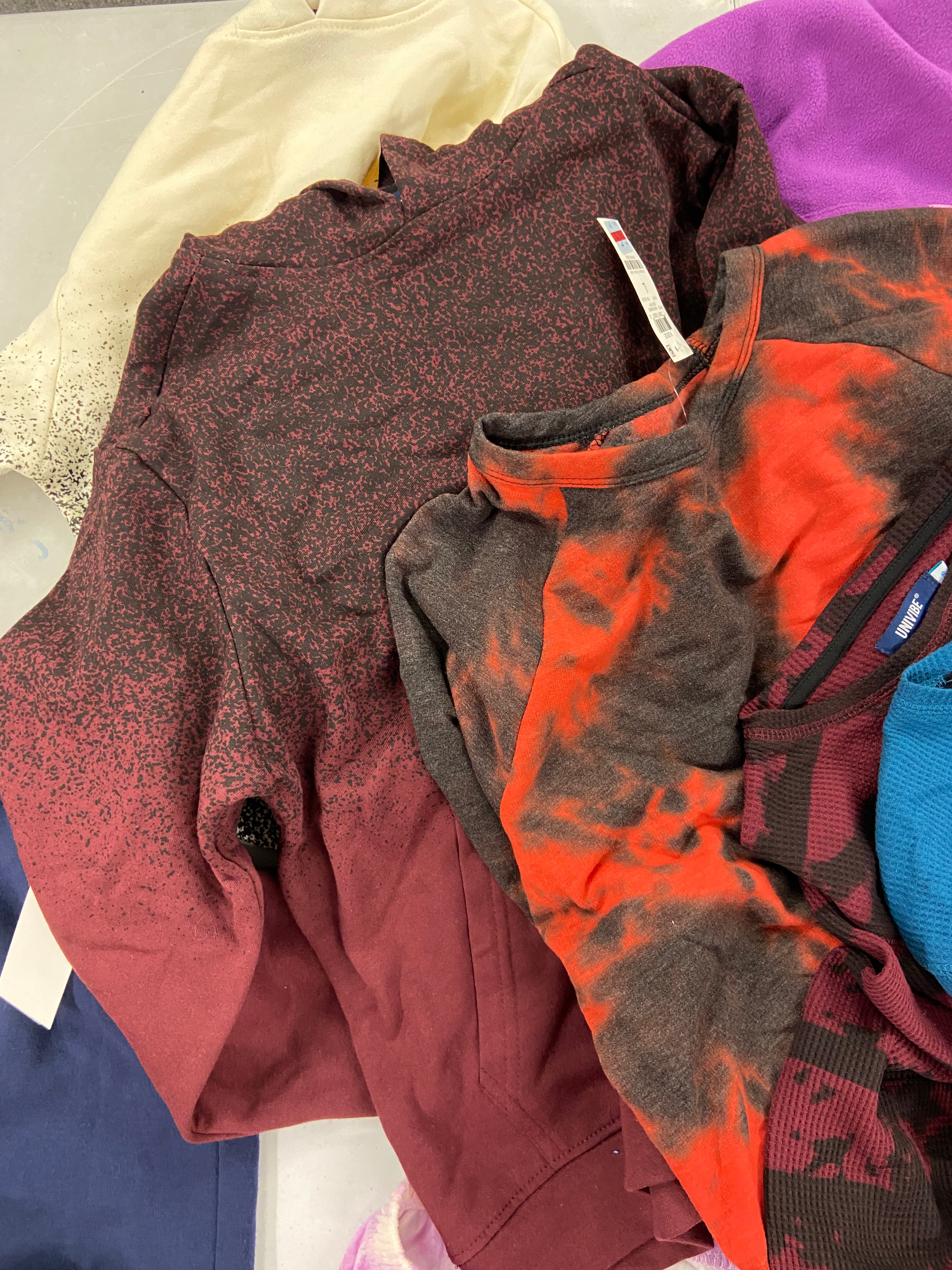 Kid's Clothing Assorted Wholesale Lot, TIMBERLAND, CALVIN KLEIN, UNIVIBE, EPIC THREADS, GERSON & GERSON and more, 14 items, Shelf Pulls, MSRP $565
