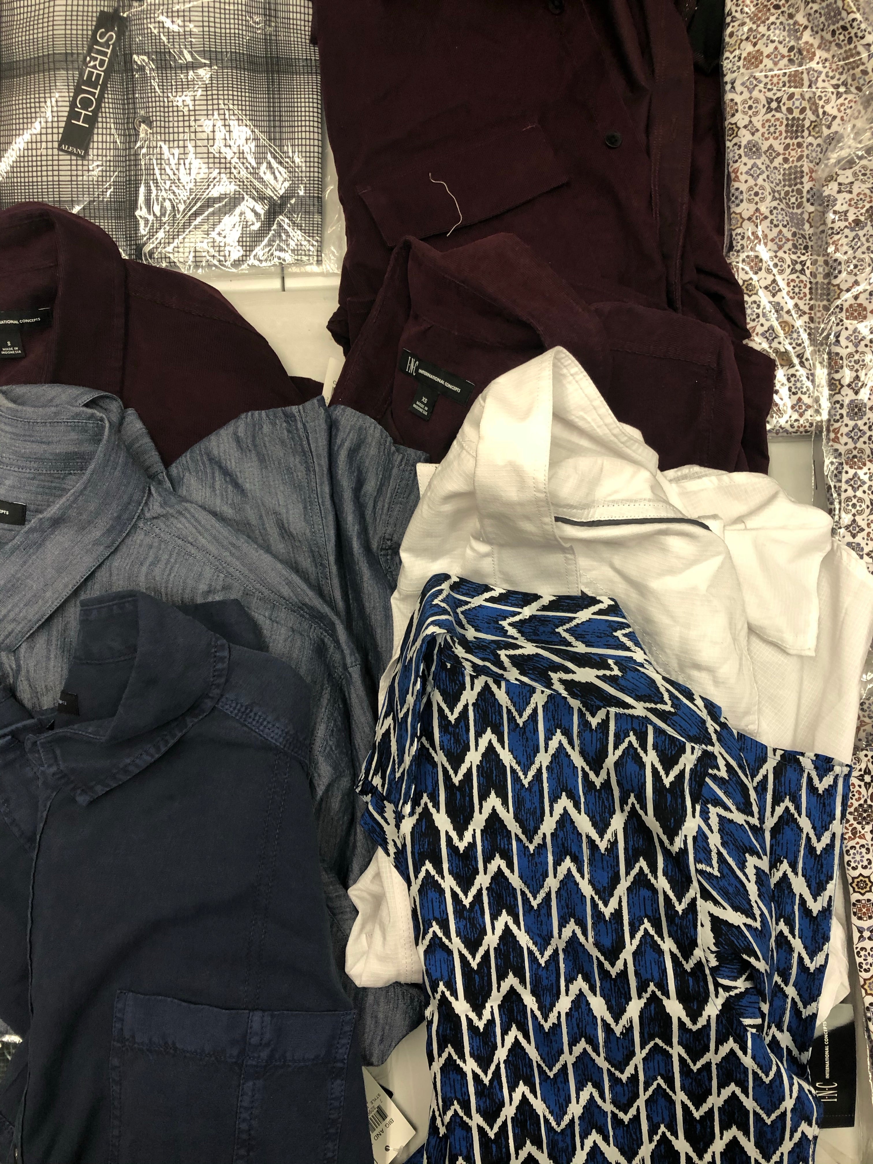 Men's Clothing Button Down Shirt Wholesale Lot, TASSO ELBA, SUN + STONE, Alfani and more, 16 Units, Shelf Pulls, MSRP $1,171