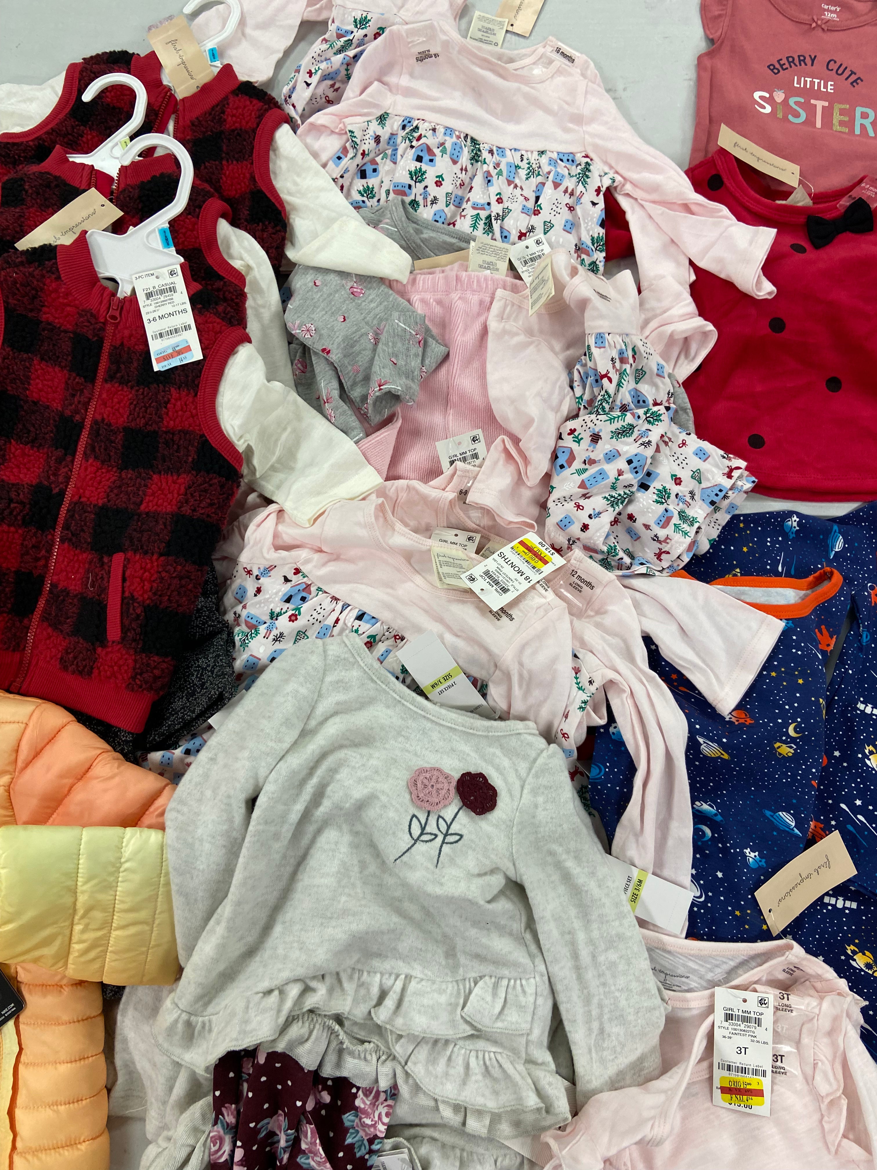 Kid's / Baby's Clothing Assorted Wholesale Lot, NIKE, MAX & OLIVIA, CARTER'S, FIRST IMPRESSIONS and more, 24 items, Shelf Pulls, MSRP $665