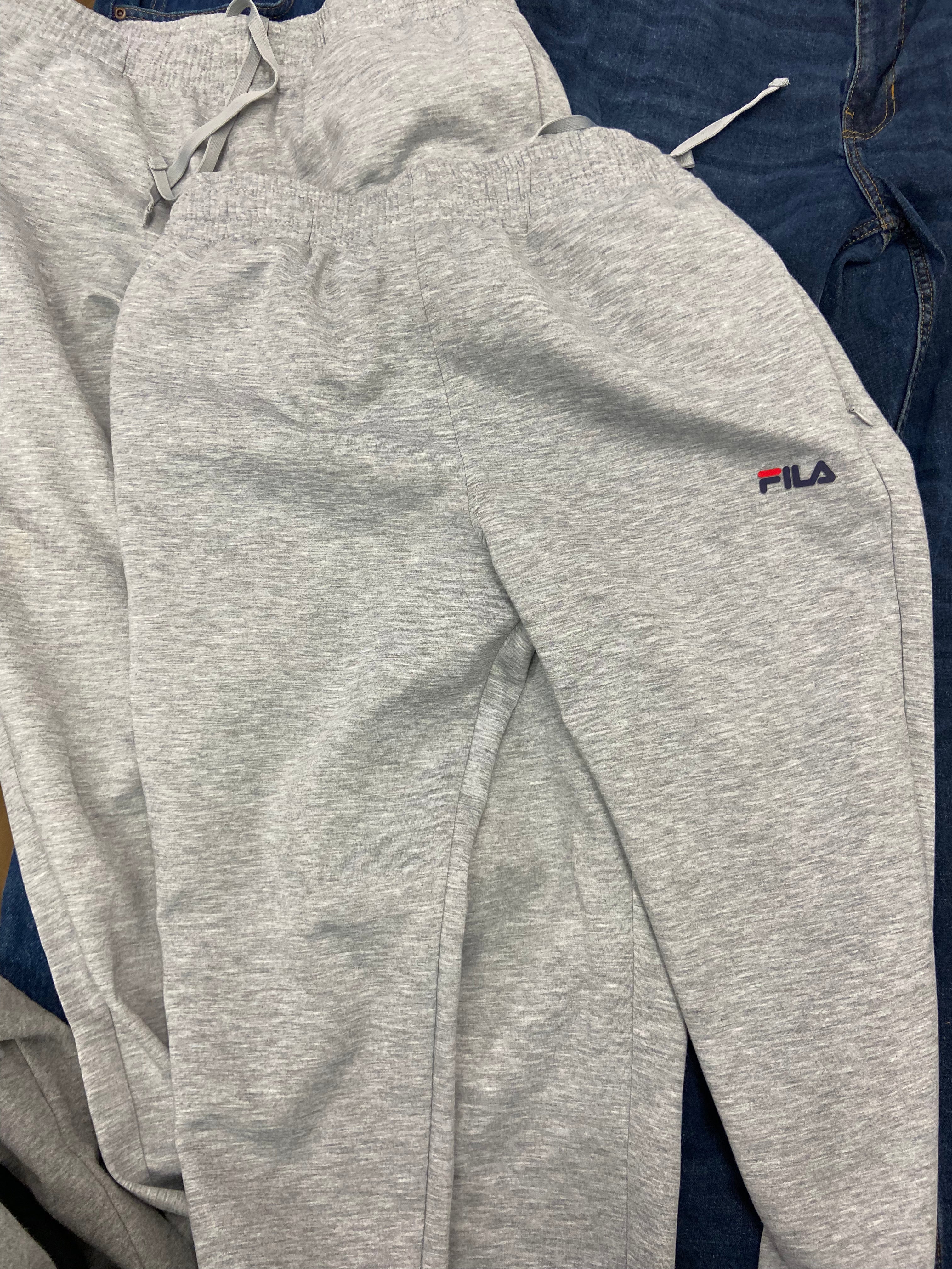 Men's Clothings Bottoms Wholesale Lot, FILA, PUMA, NAUTICA, ENGLISH LAUNDRY, EDDIE BAUER, KIRKLAND, IZOD and more, 10 items, CUSTOMER RETURNS