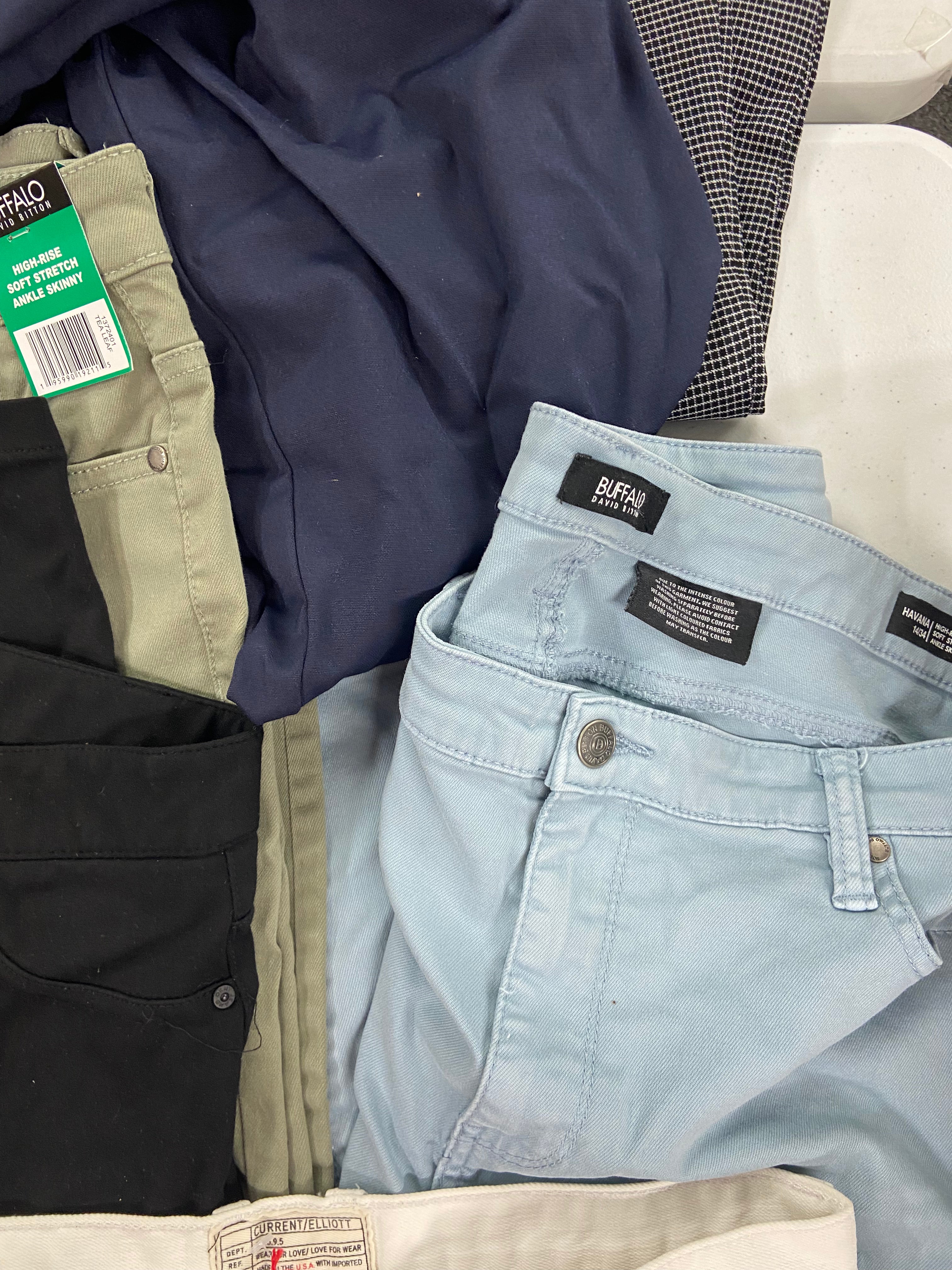 Women's Clothing Pants & Others Wholesale Lot, JOE'S JEANS, DKNY, CURRENT ELLIOTT, FREE PEOPLE, ANDREW MARC, BUFFALO, GLORIA VANDERBILT and more, 15 items, Shelf Pulls, MSRP $878
