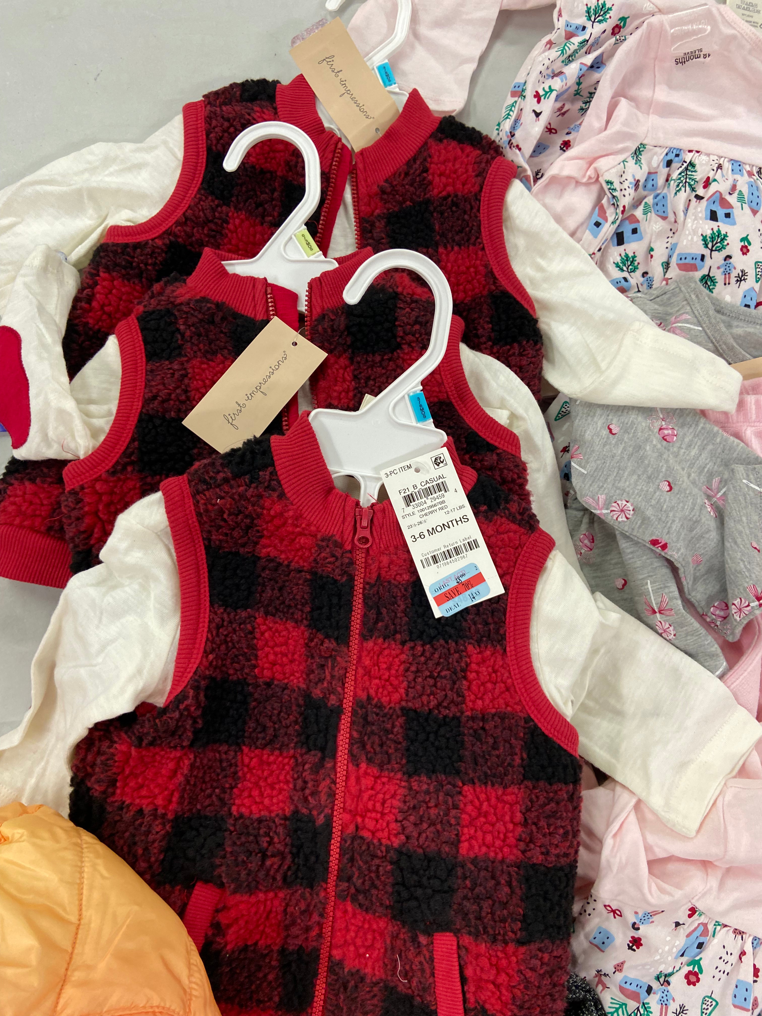 Kid's / Baby's Clothing Assorted Wholesale Lot, NIKE, MAX & OLIVIA, CARTER'S, FIRST IMPRESSIONS and more, 24 items, Shelf Pulls, MSRP $665