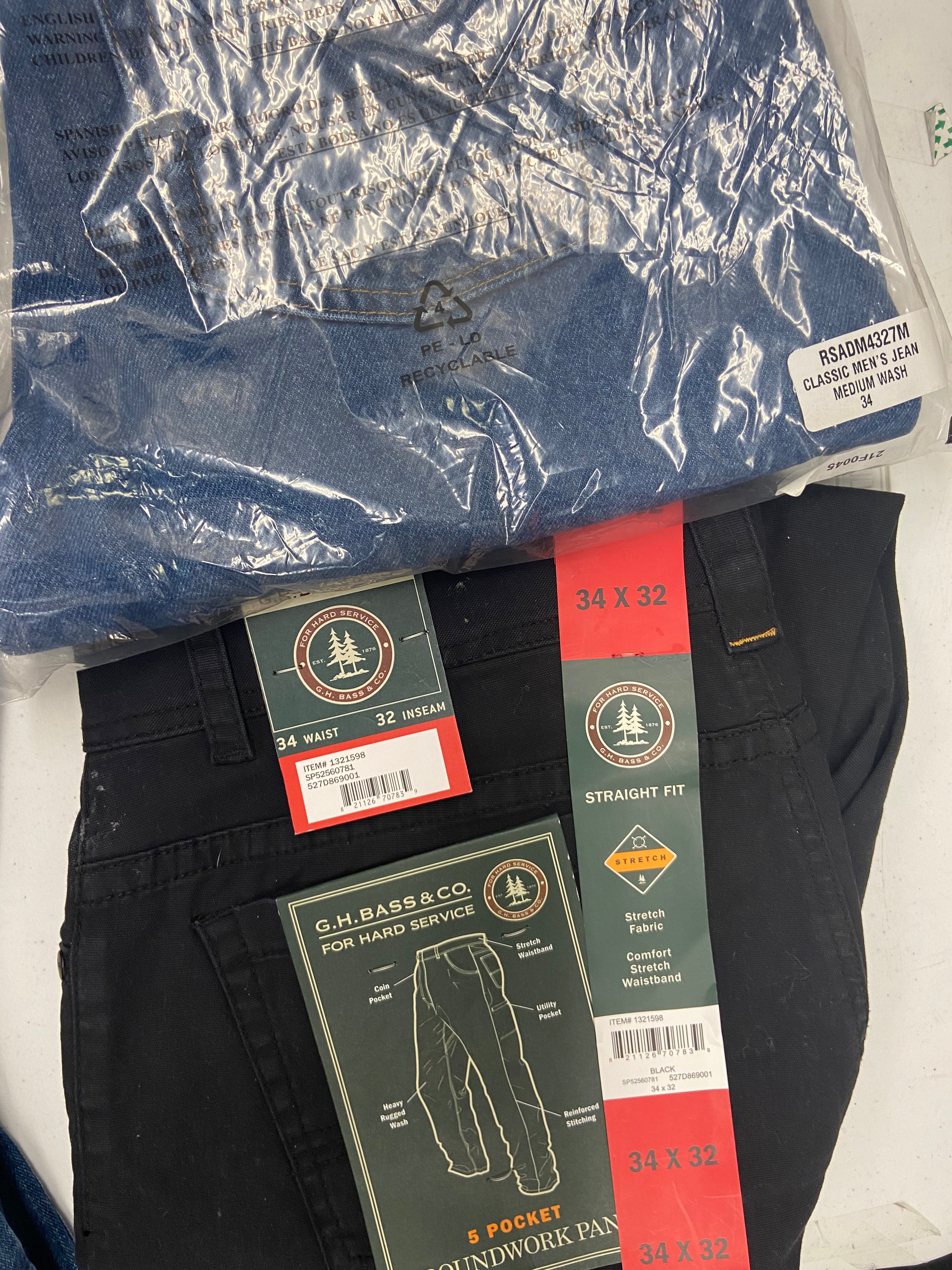 Men's Clothing Jeans and Other Bottoms Wholesale Lot, GH BASS, CHAPS, URBAN STAR, KIRKLAND and more, 9 items, Shelf Pulls, MSRP $458