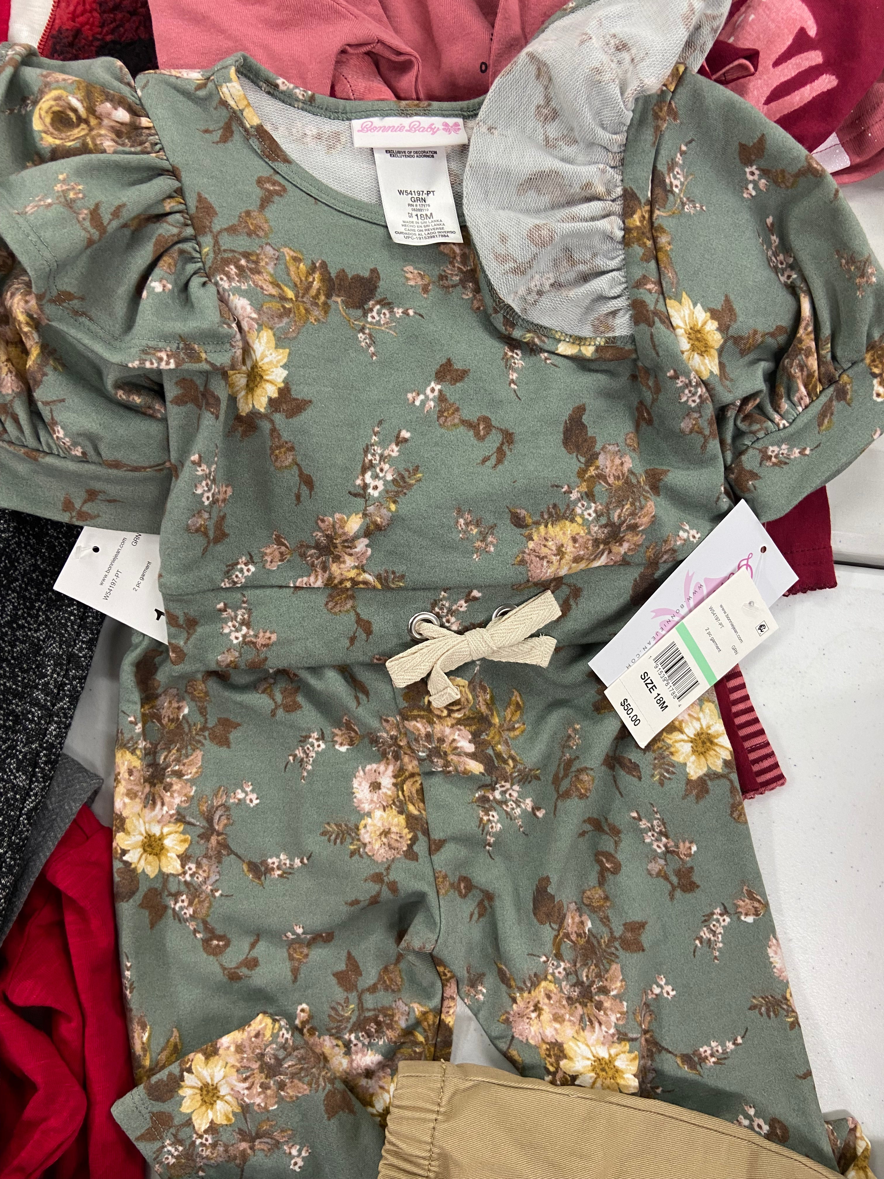 Baby's Clothing Assorted Wholesale Lot, TOMMY HILFIGER, CHAMPION, BONNIE JEAN, FIRST IMPRESSIONS , CARTER'S and more, 18 items, Shelf Pulls, MSRP $602