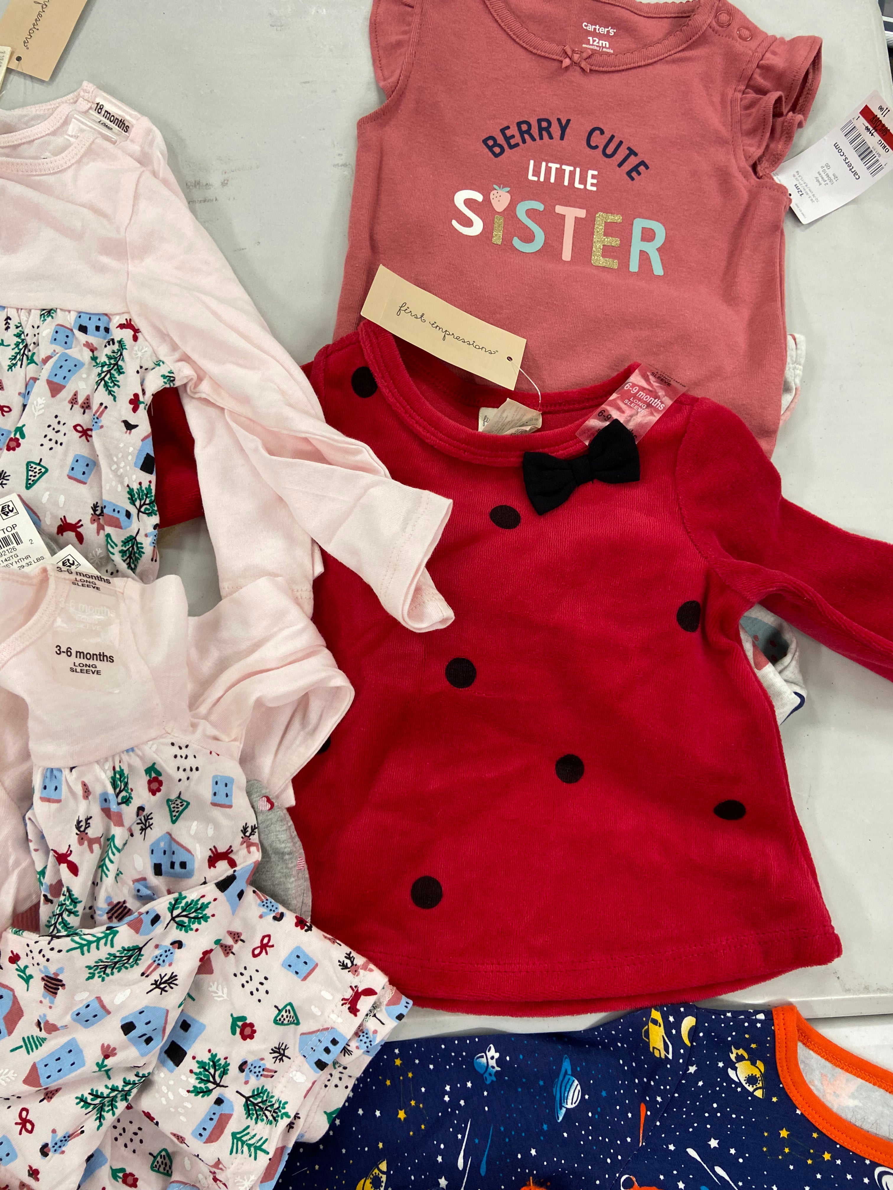 Kid's / Baby's Clothing Assorted Wholesale Lot, NIKE, MAX & OLIVIA, CARTER'S, FIRST IMPRESSIONS and more, 24 items, Shelf Pulls, MSRP $665