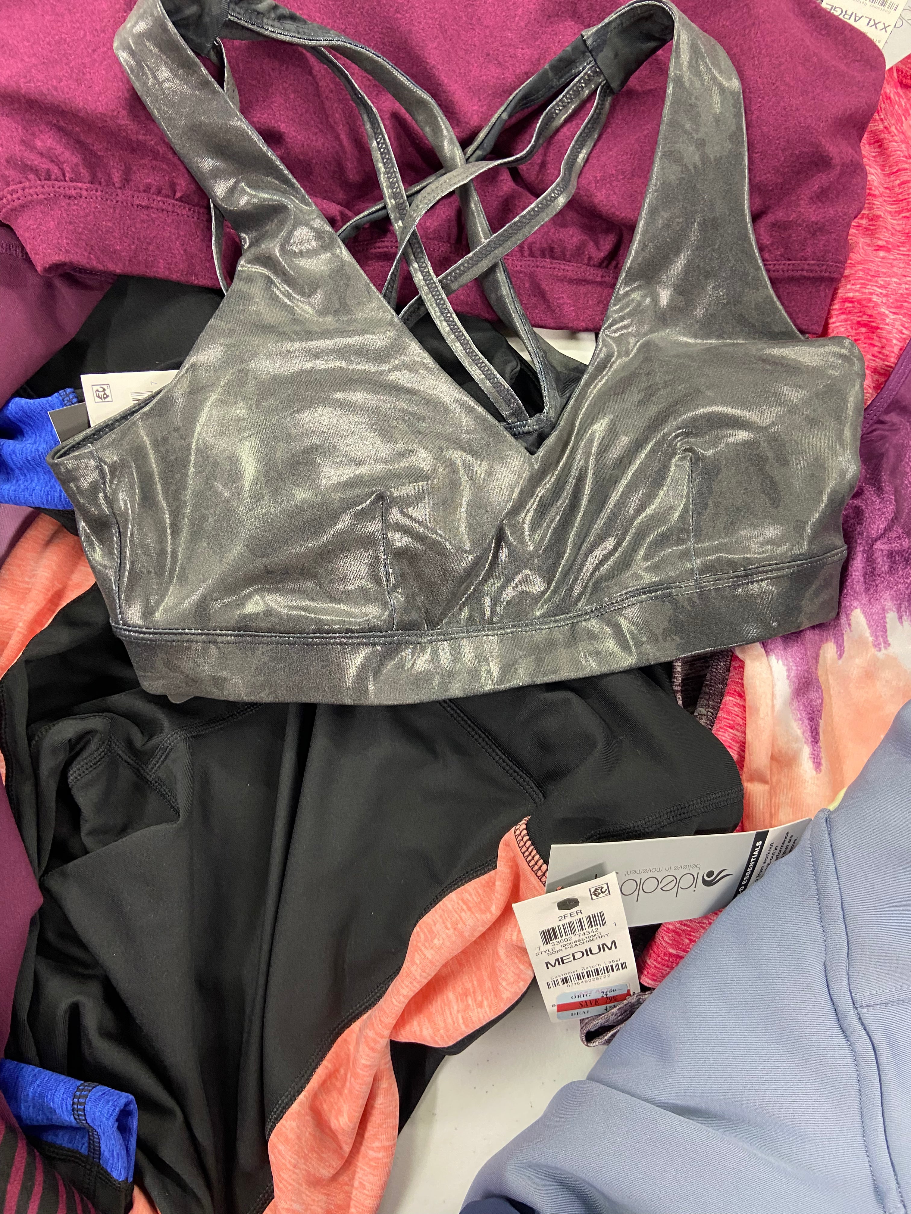 Women's Clothing ACTIVEWEAR Wholesale Lot, NIKE, UNDER ARMOUR, COLUMBIA, DKNY, K-DEER and more, 18 items, Shelf Pulls, MSRP $653