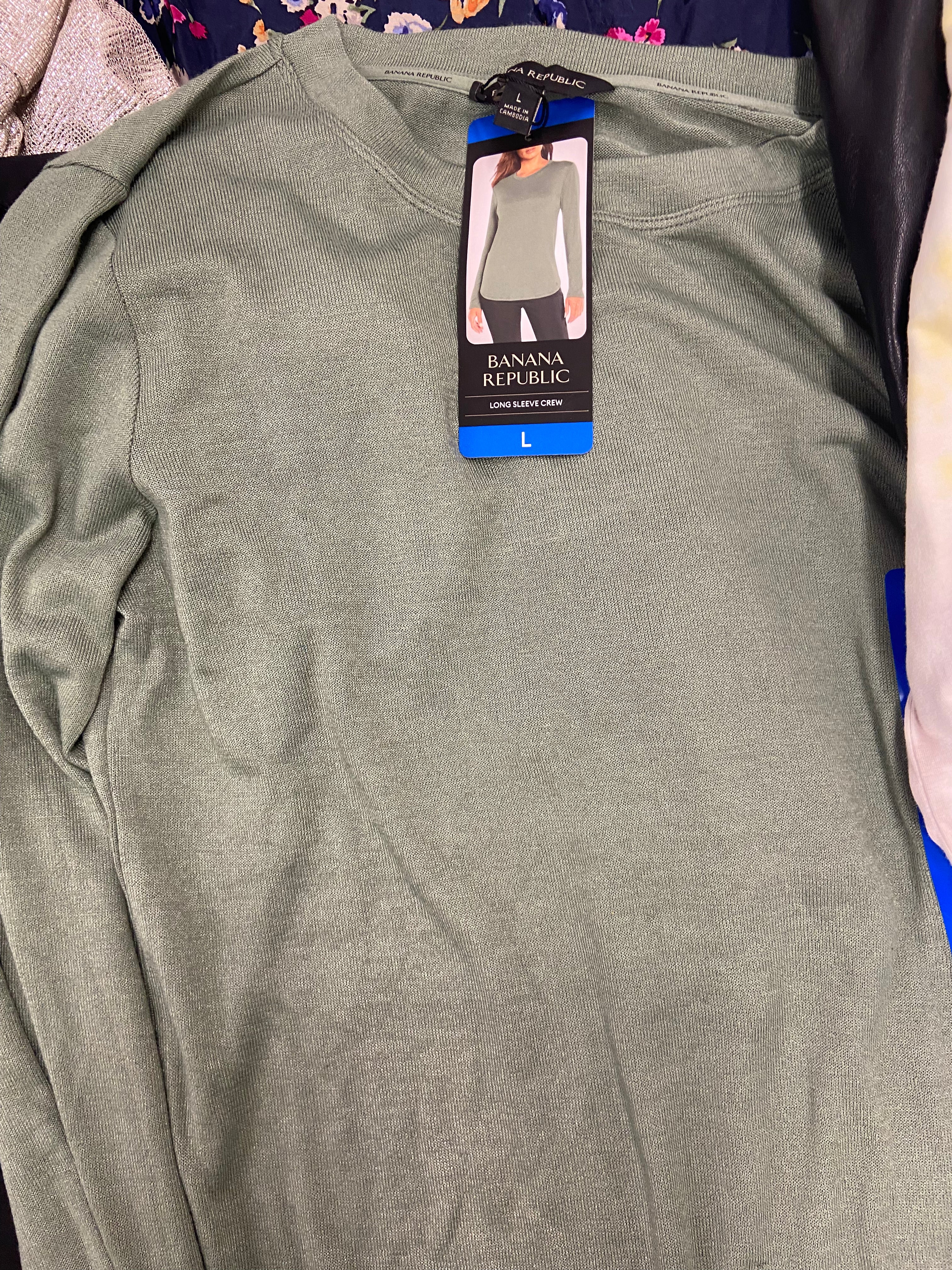 Women's Clothings Dress & Others Wholesale Lot, LAUREN RALPH LAUREN, CALVIN KLEIN, UNDER ARMOUR, VINCE CAMUTO, ANNE KLEIN, BANANA REPUBLIC, GUESS and more, 9 items, CUSTOMER RETURNS