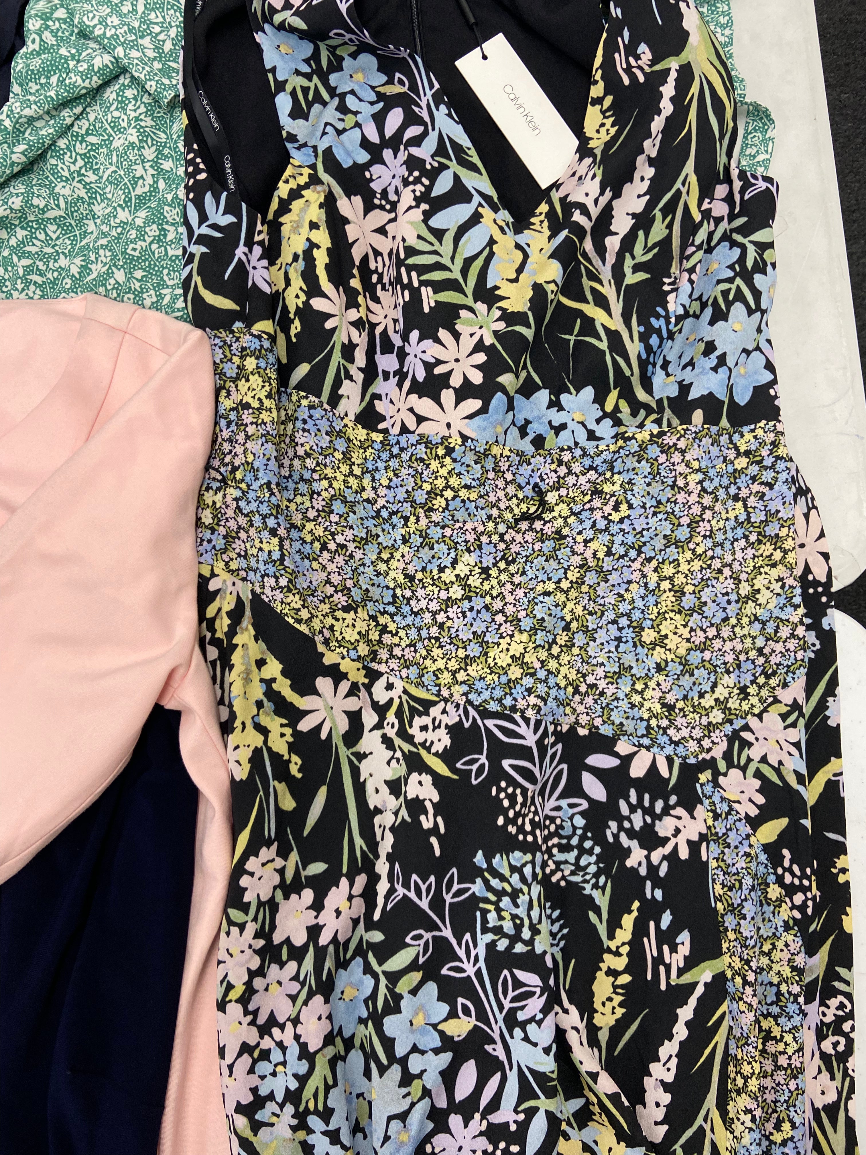Women's Clothings Dresses and Others, Wholesale Lot, RALPH LAUREN, ANNE KLEIN, FREE PEOPLE, 1STATE, CALVIN KLEIN and more, 8 items, CUSTOMER RETURNS