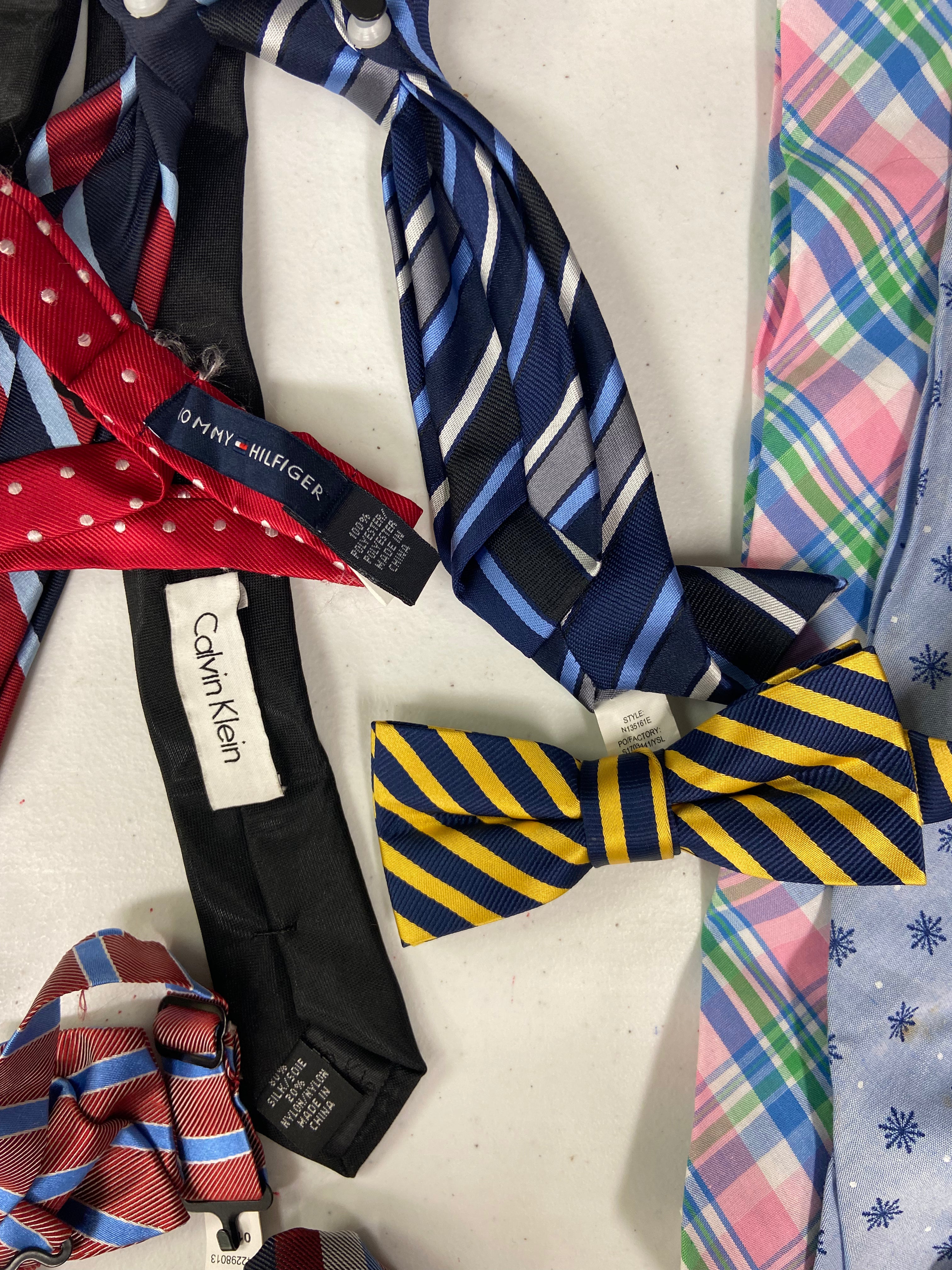 Kid's Neckties, Bow Ties and more Wholesale Lot, TOMMY HILFIGER and other Famous brands, 34 Units, Customer Returns