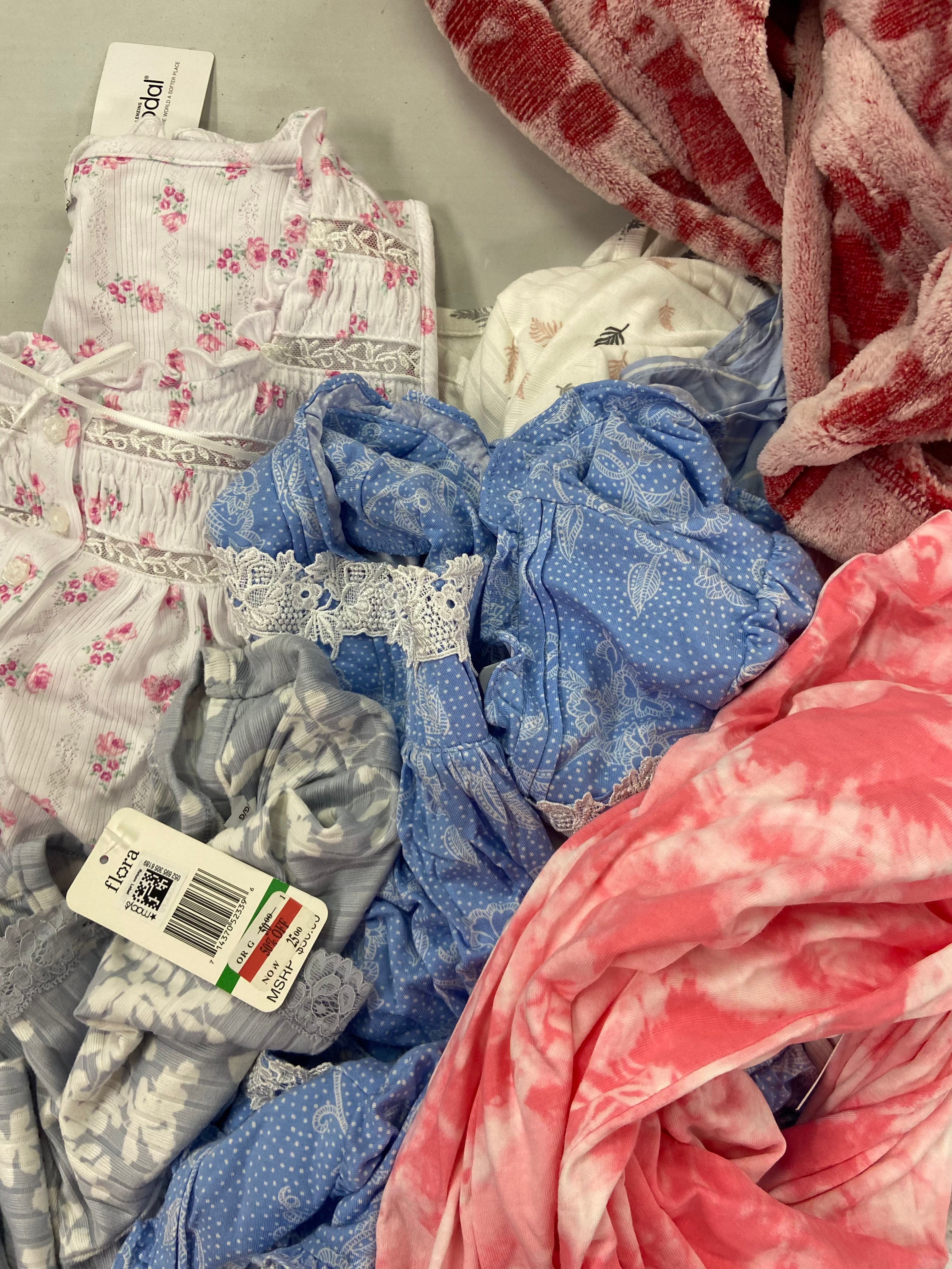 Women's INTIMATES Wholesale Lot, DISNEY, WACOAL, DKNY, CALVIN KLEIN, FLORA, Eileen West and more, 21 items, Shelf Pulls, MSRP $1,198