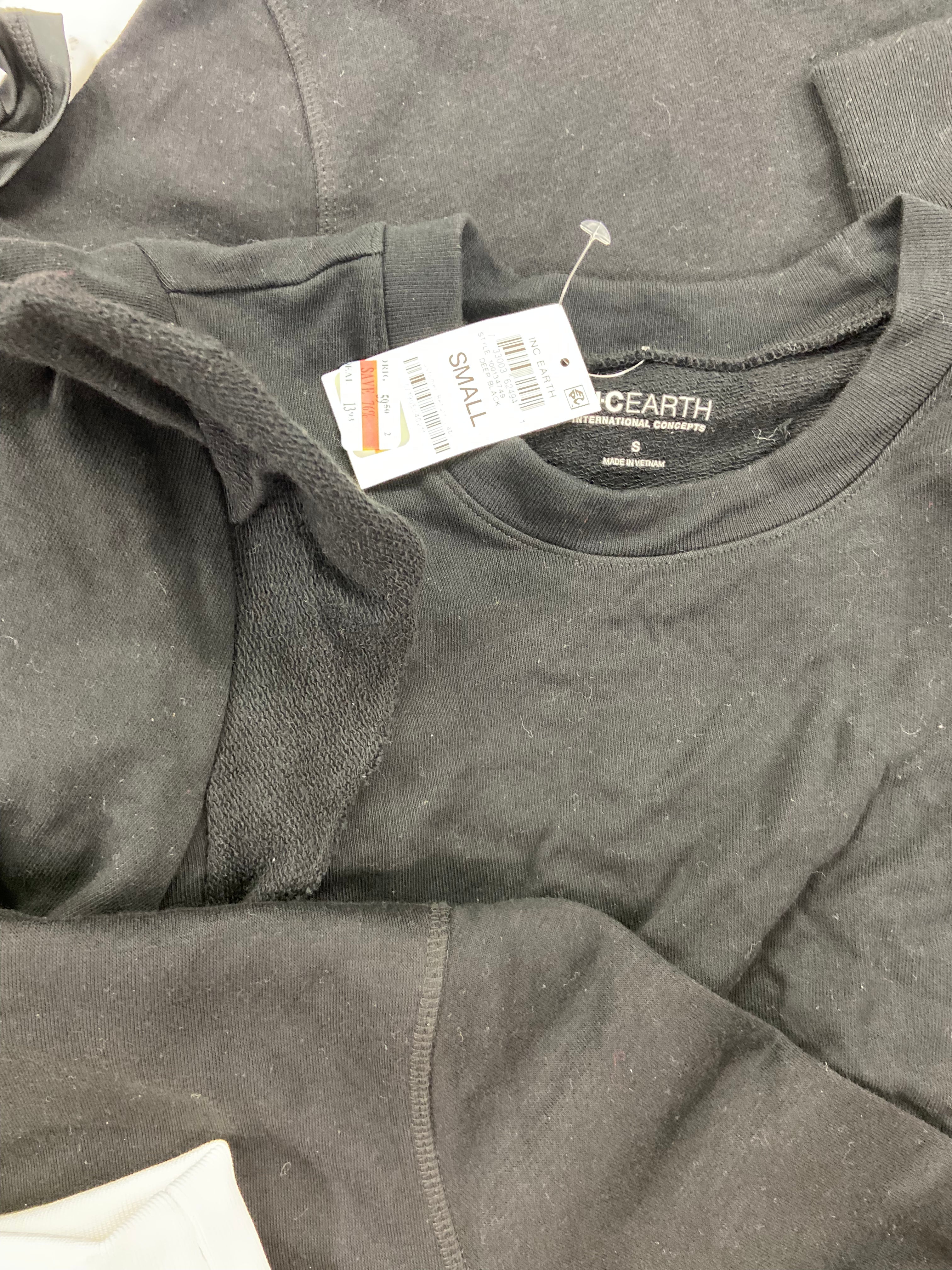 Women's Clothing Assorted Wholesale Lot, CALVIN KLIEN, FILA, CHAMPION, WEATHERPROOF, CHASER, BASS OUTDOOR and more, 11 items, Shelf Pulls, MSRP $536