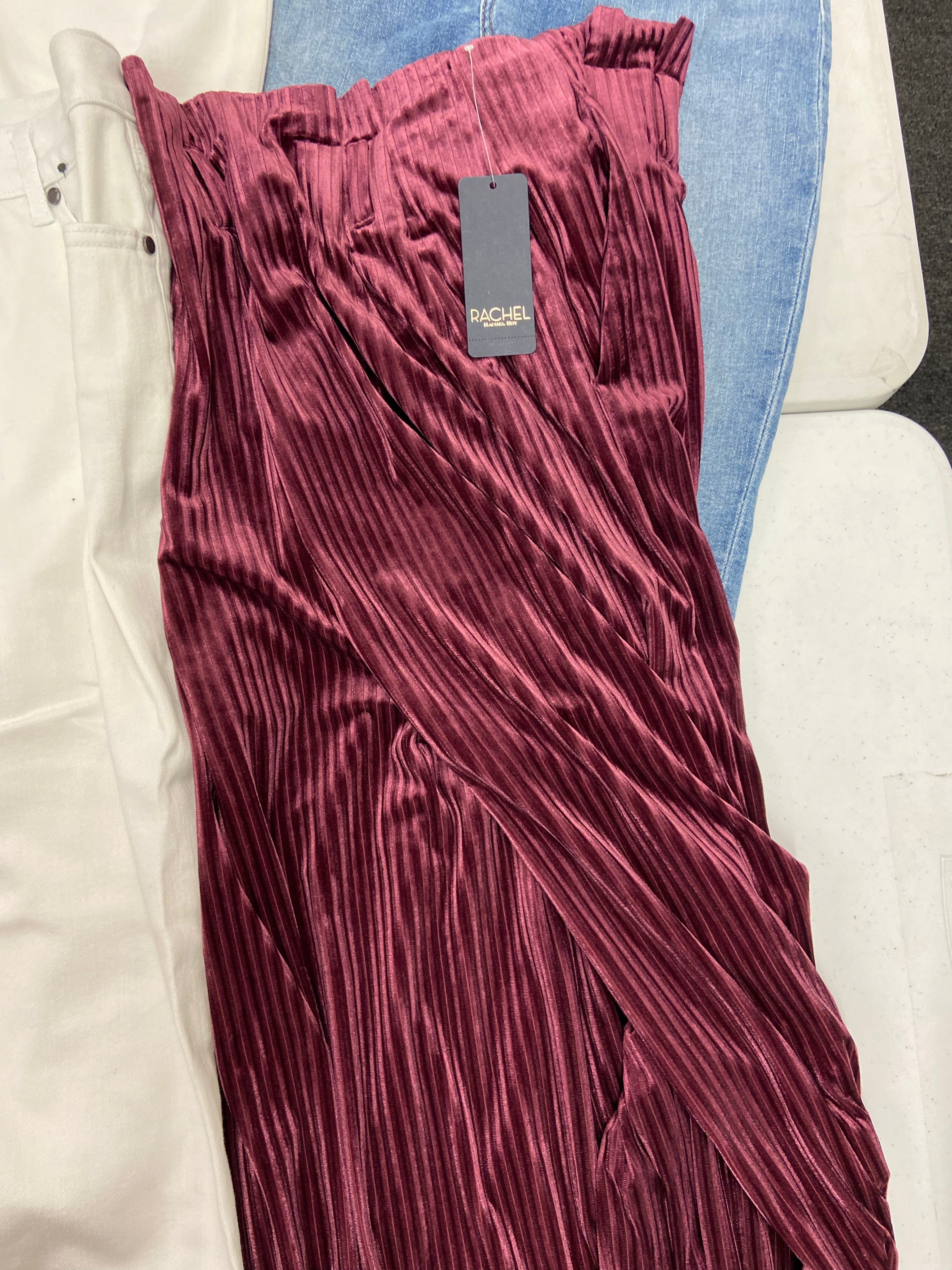 Women's Clothings Bottoms Wholesale Lot, HUDSON, NIKE, KENNETH COLE, ANNE KLEIN, RACHEL ROY, HONEYDEW and more, 7 items, CUSTOMER RETURNS