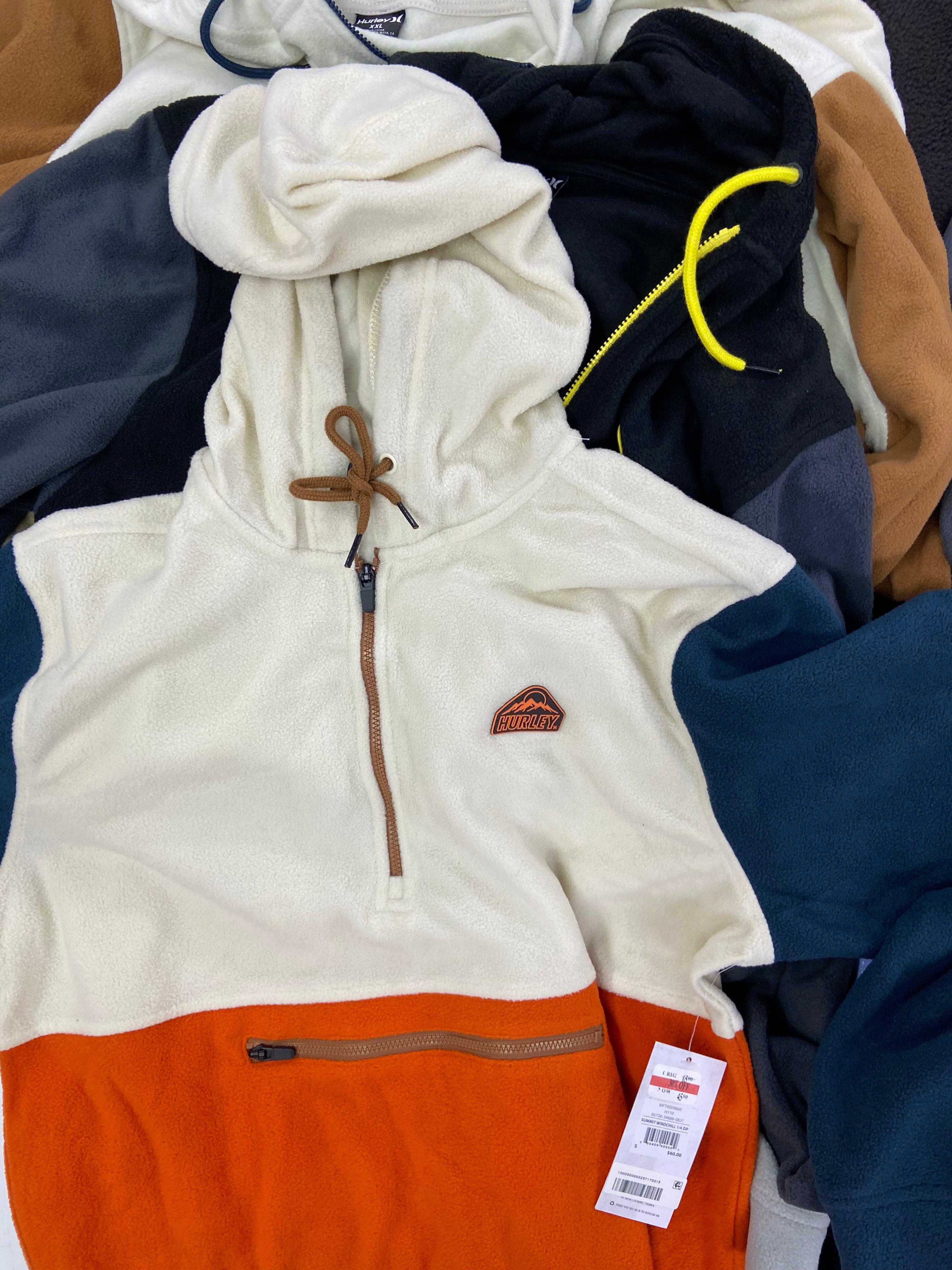Men's Clothing Sweaters & Others Wholesale Lot, HURLEY, LEVI'S, WEATHERPROOF, GERRY, 10 items, Shelf Pulls, MSRP $588