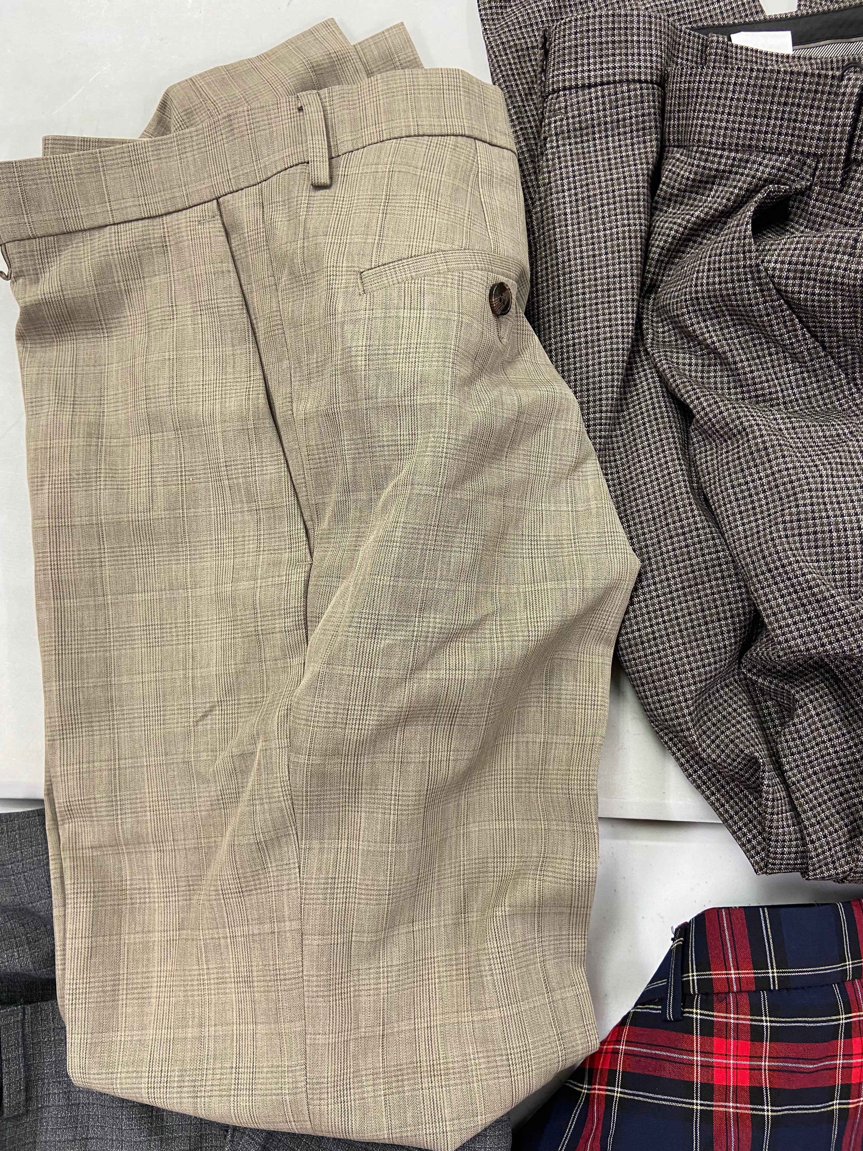 Men's Clothing Dress Pants Wholesale Lot, LAUREN RALPH LAUREN, PERRY ELLIS, TOMMY HILFIGER, KENNETH COLE, CK and more, 8 items, Shelf Pulls, MSRP $815