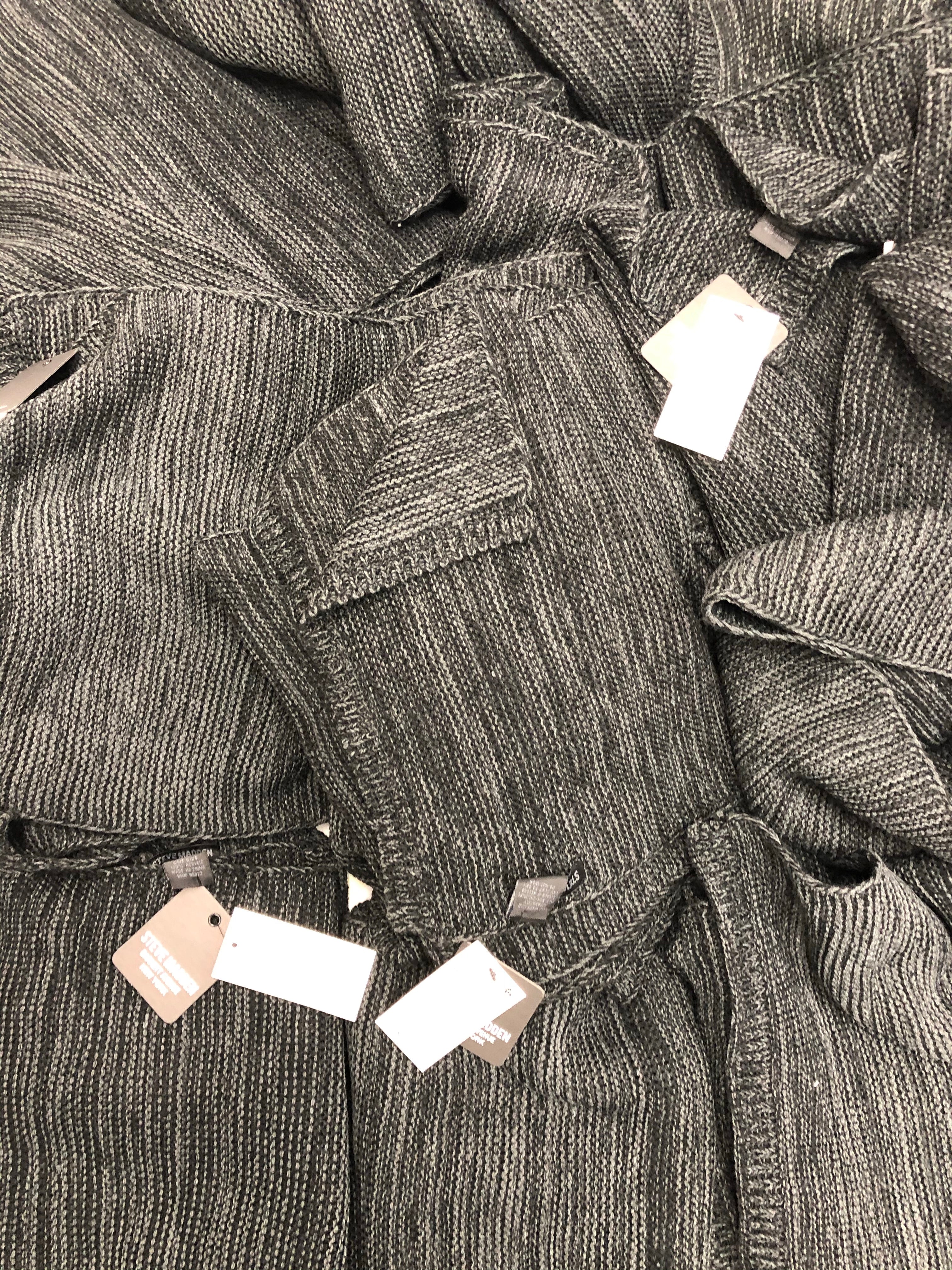 Men's ACCESSORIES/OTHERS STEVE MADDEN Scarf Wholesale Lot, 29 Units, Shelf Pulls, MSRP $1,334