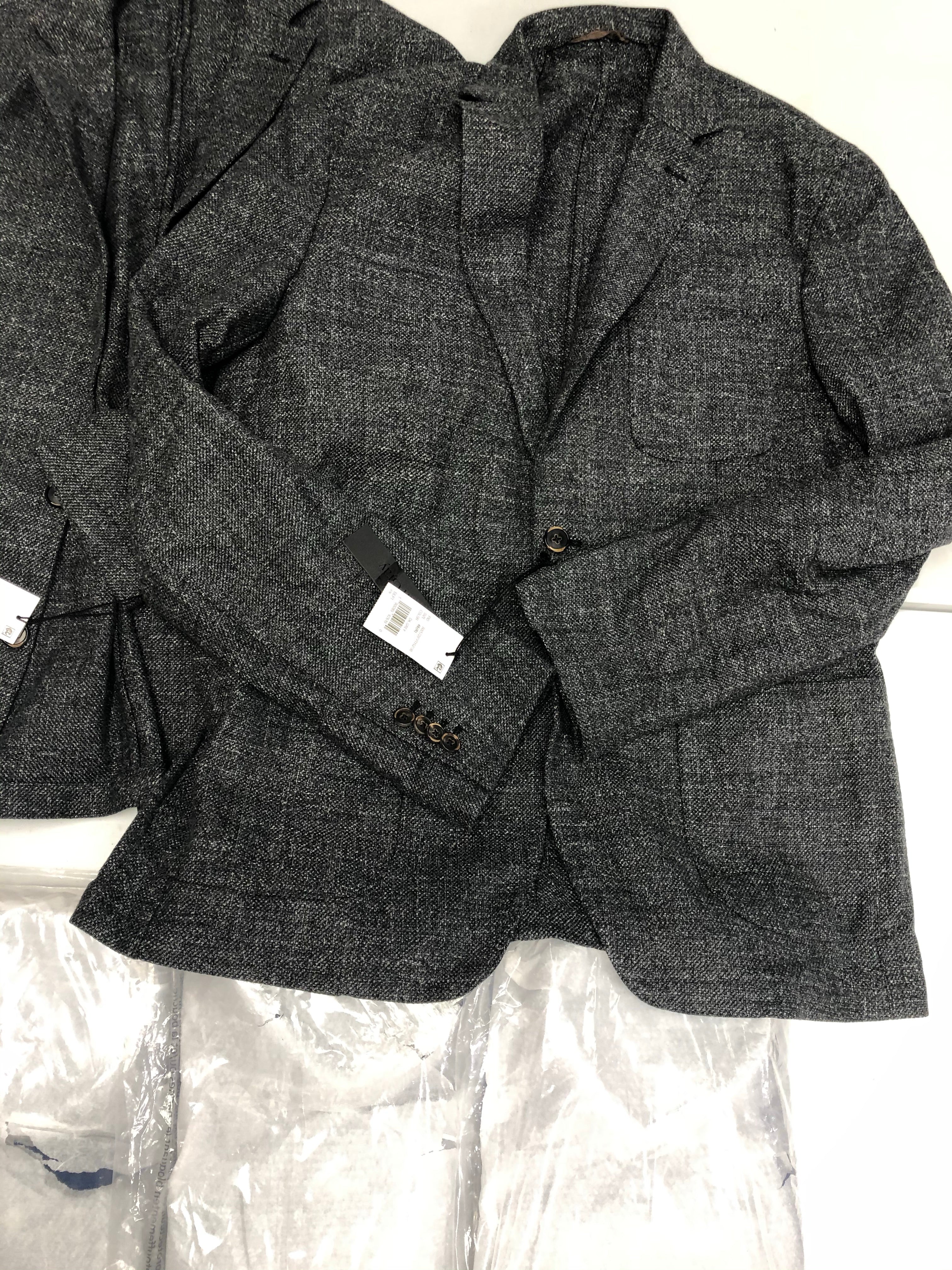 Men's Clothing Top Wholesale Lot, DYLAN GRAY, 6 Units, Shelf Pulls, MSRP $1,508