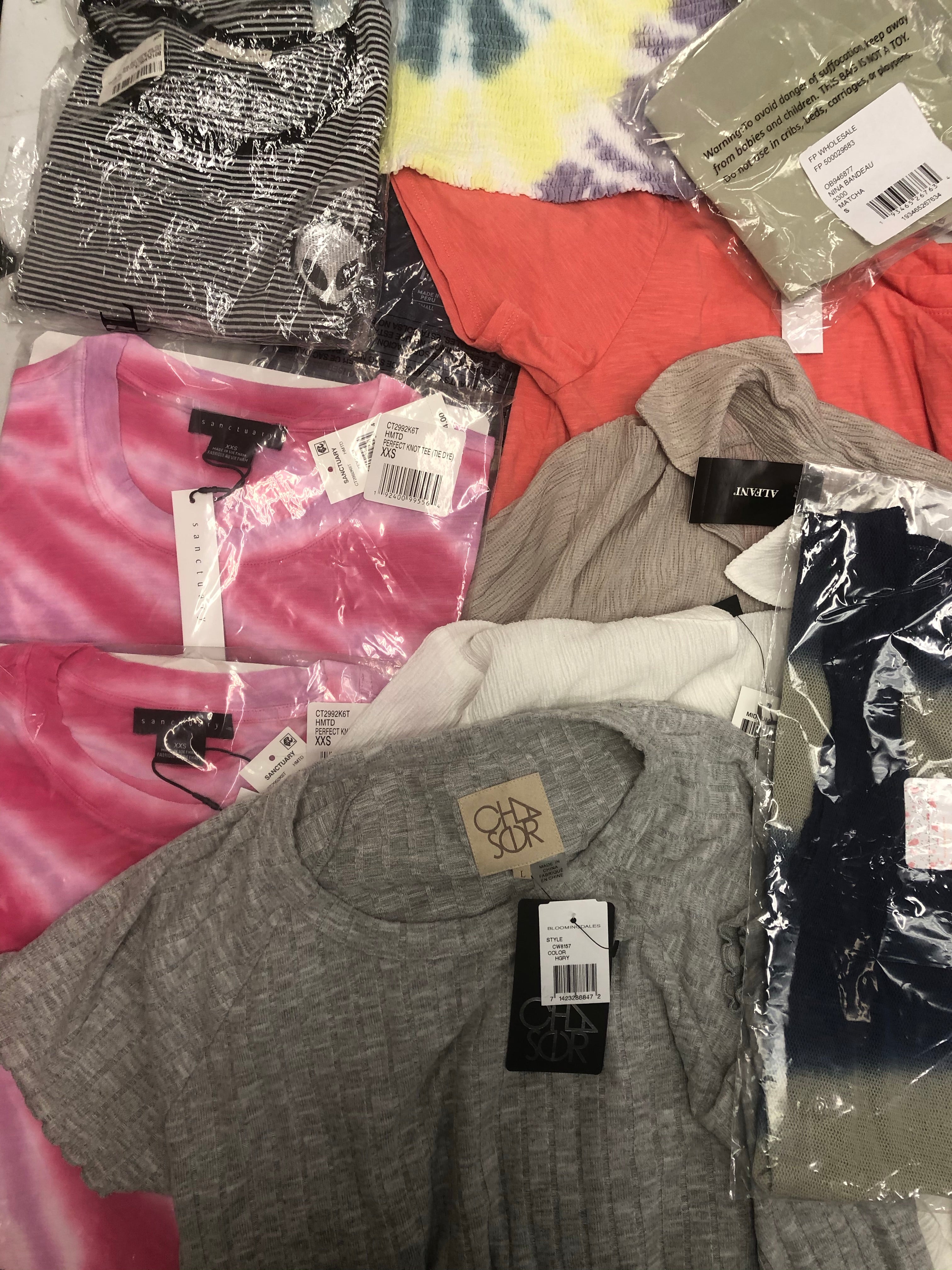 Women's Clothing ASSORTED Wholesale Lot, FREE PEOPLE, AQUA, ALFANI, CHASER and more, 26 items, New, MSRP $1,362