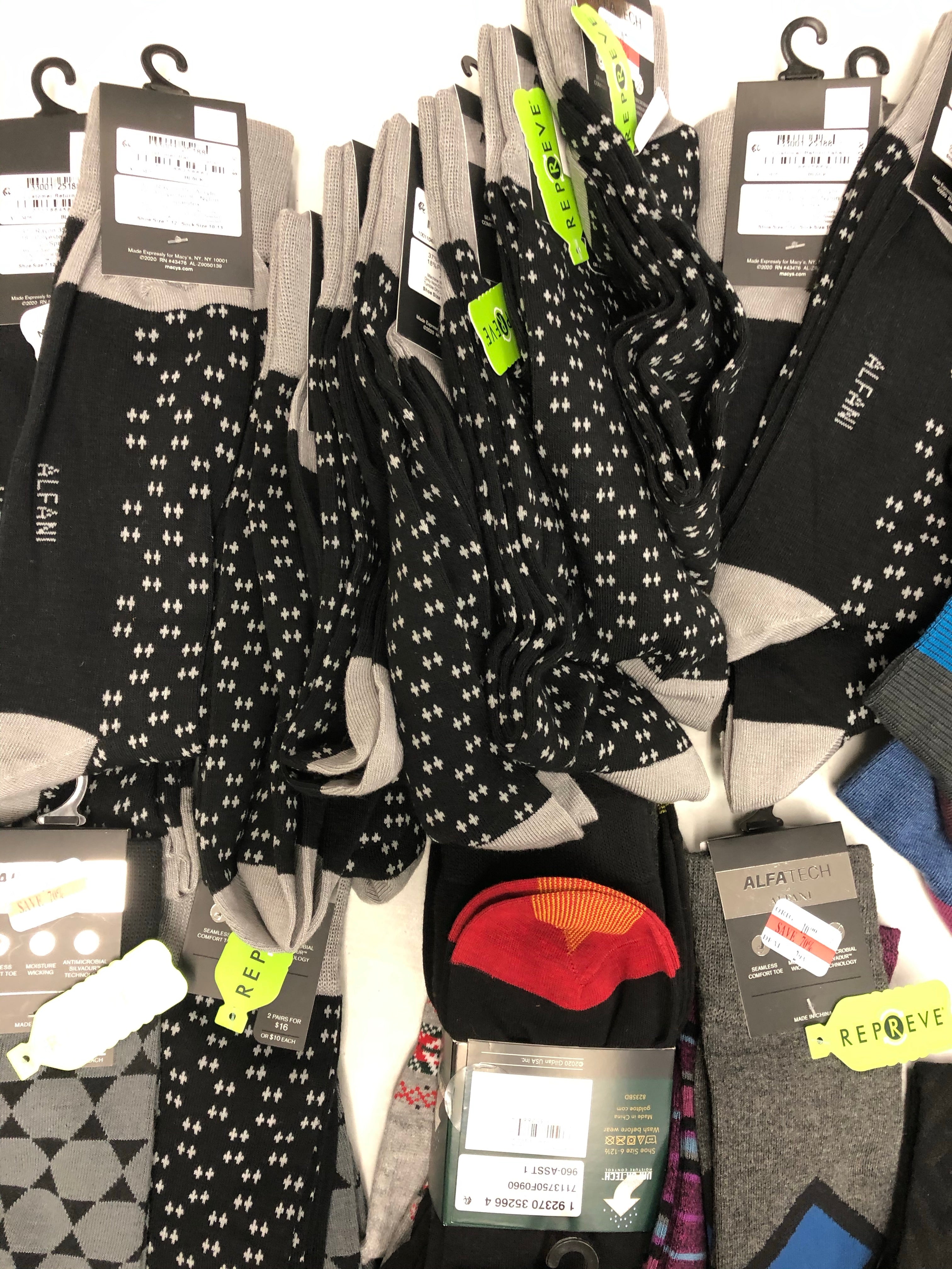 Men's Socks Wholesale Lot, Tommy Hilfiger, Perry Ellis, Gold Toe, Alfani, 110 Units, Shelf Pulls, MSRP $1,188.99