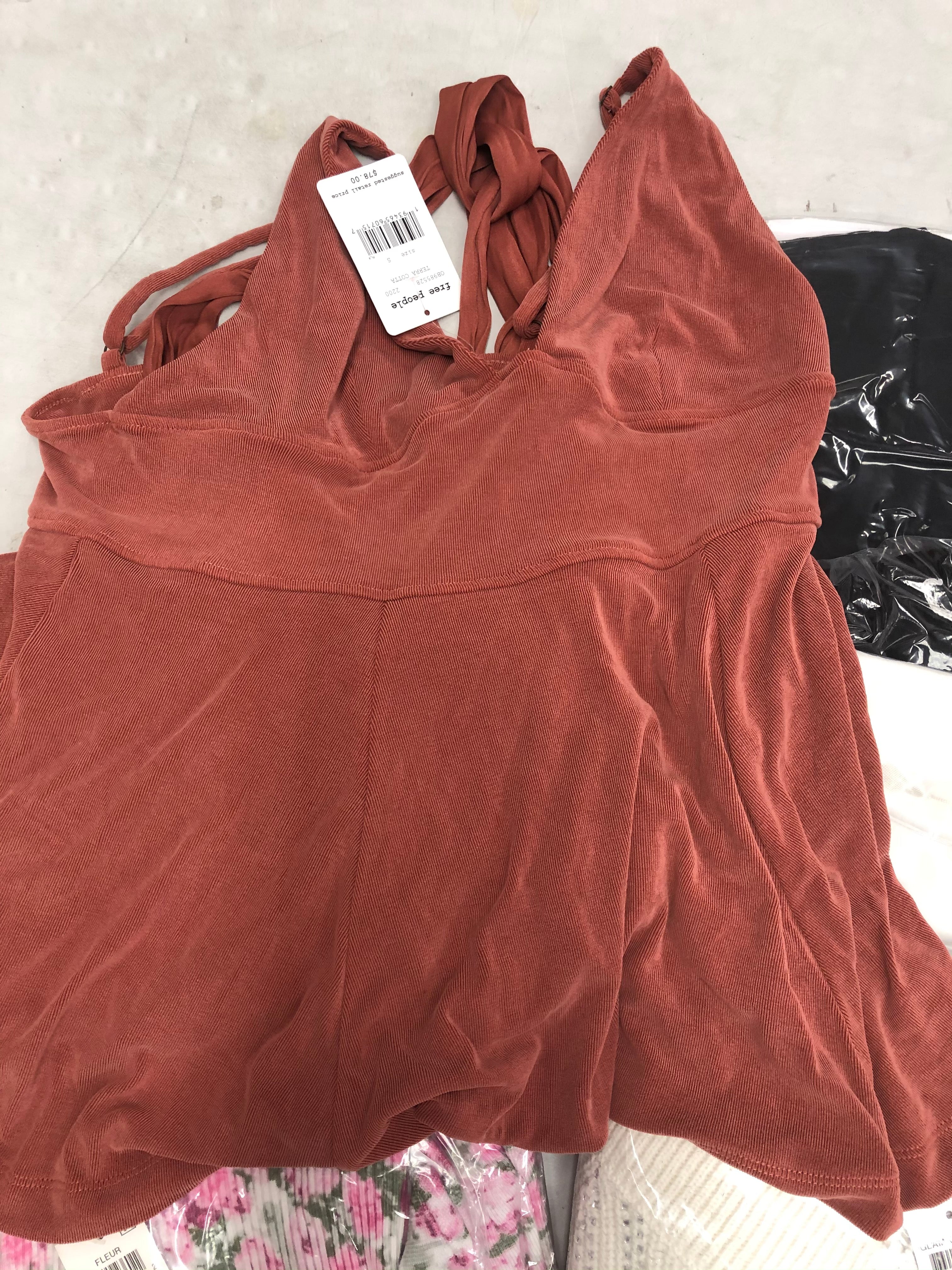 Women's Clothing Wholesale Lot, Free People, Alfani and more, 16 Units, New, MSRP $1,185.50