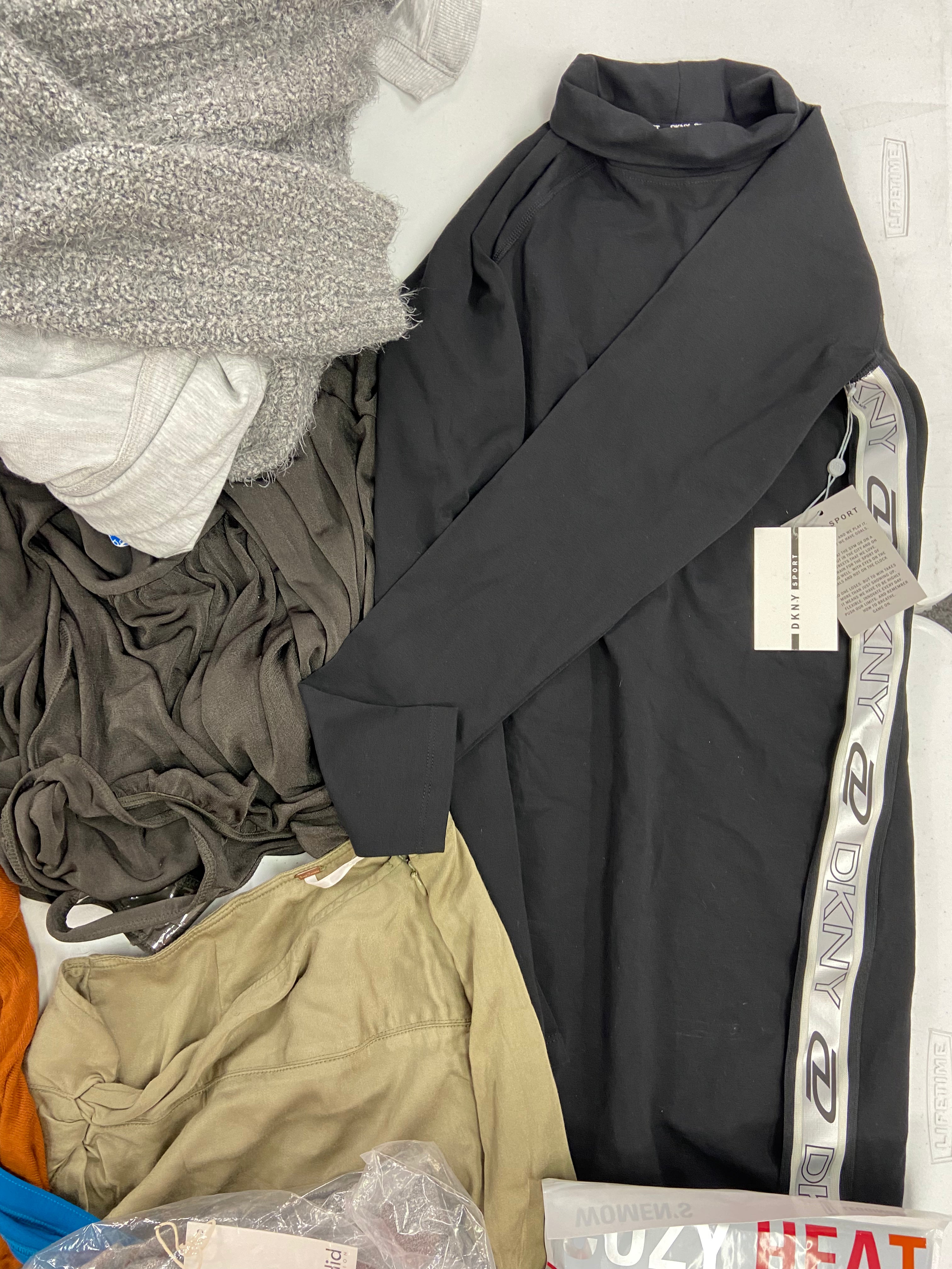 Women's Clothing Assorted Wholesale Lot, SPLENDID, NIKE, FREE PEOPLE, JESSICA SIMPSON, IDEOLOGY and more, 23 items, Shelf Pulls, MSRP $1,193