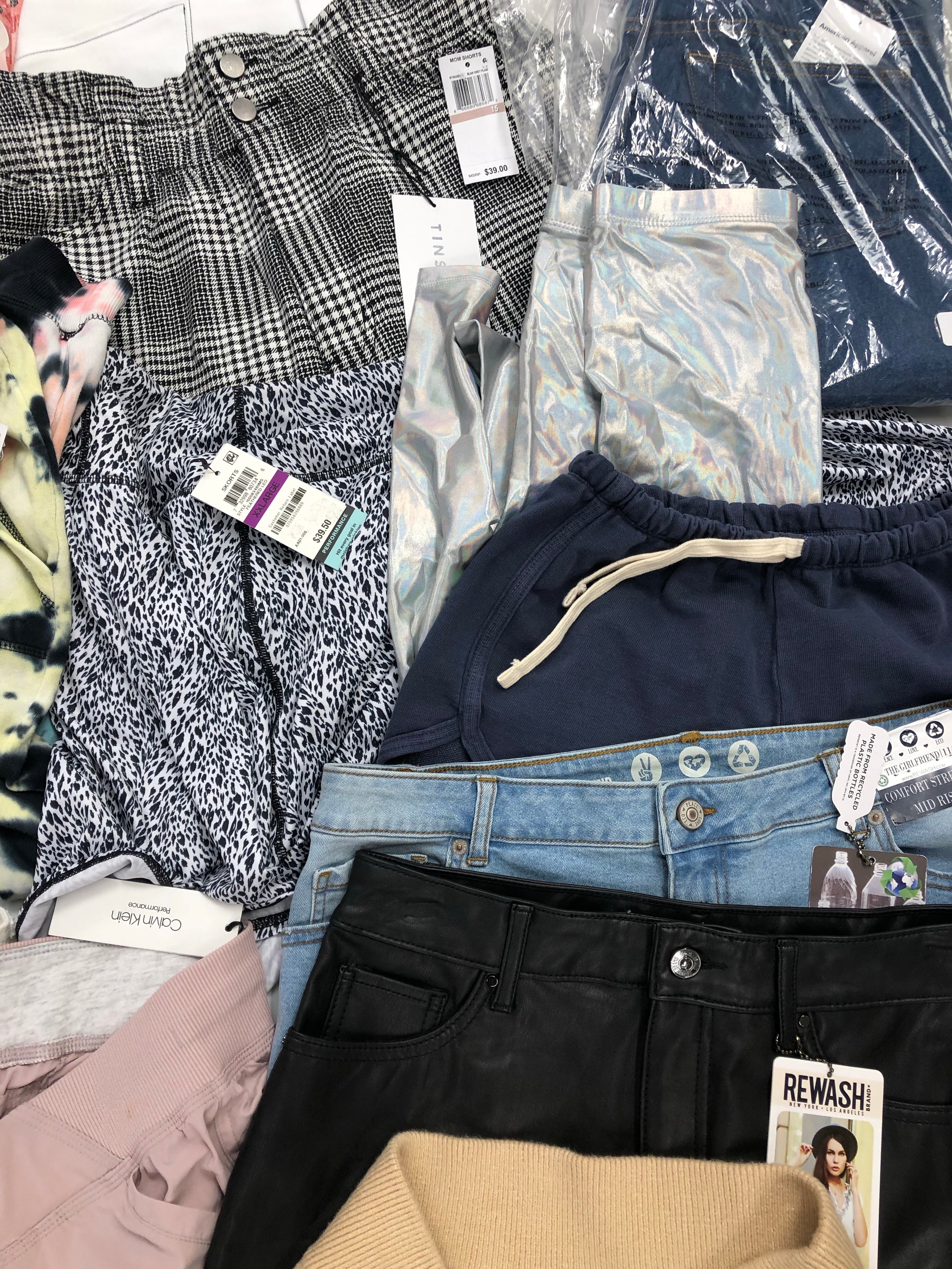 Women's Clothing Bottom Wholesale Lot, CALVIN KLEIN, DANIELLE BERNSTEIN, AMERICAN APPAREL, IDEOLOGY, VINTAGE HAVANA and more, 17 items, Shelf Pulls, MSRP $956