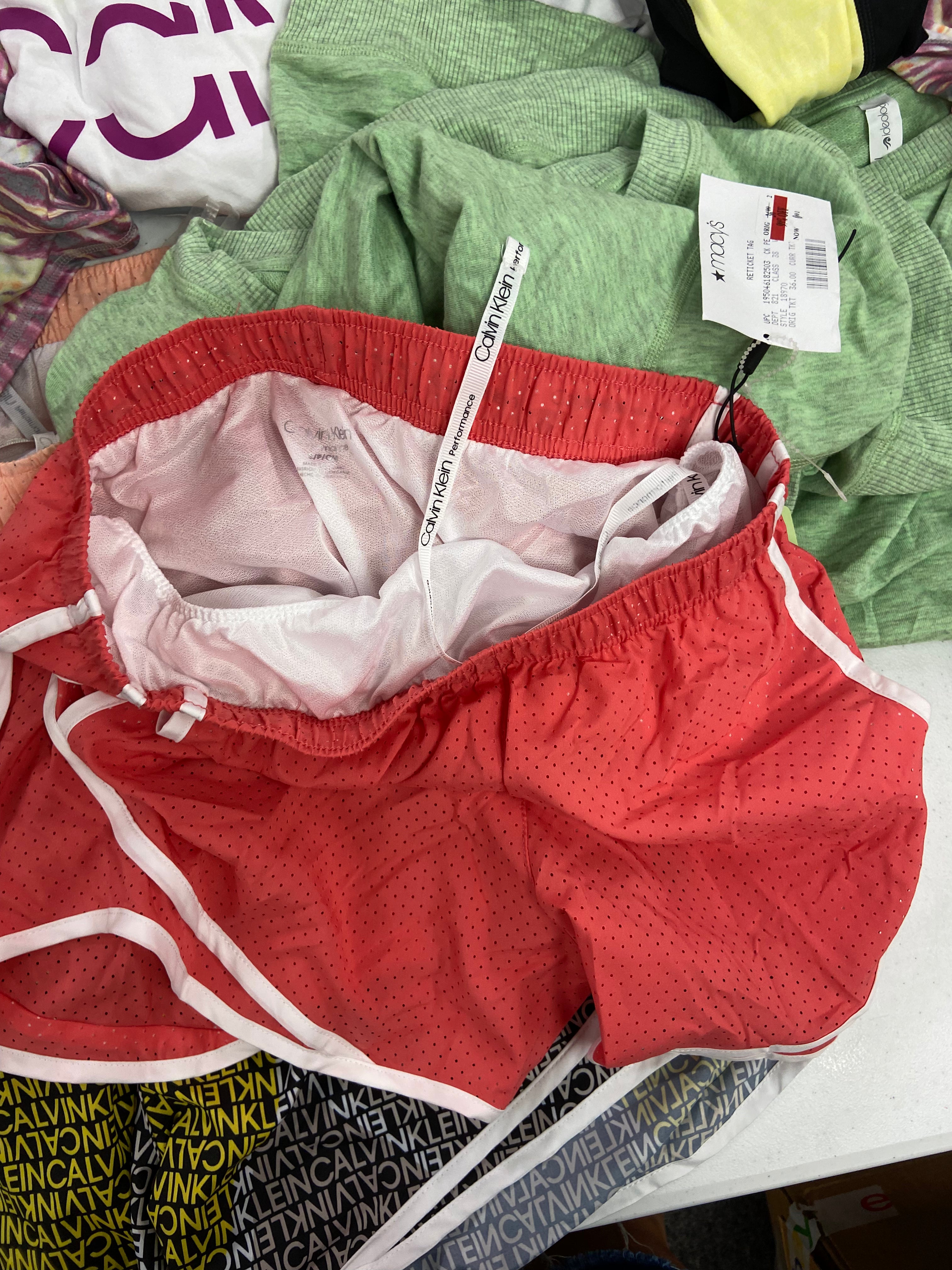 Women's Clothing Activewear Wholesale Lot, UNDER ARMOUR, ADIDAS, CALVIN KLEIN, DKNY, COLUMBIA and more, 19 items, Shelf Pulls, MSRP $652