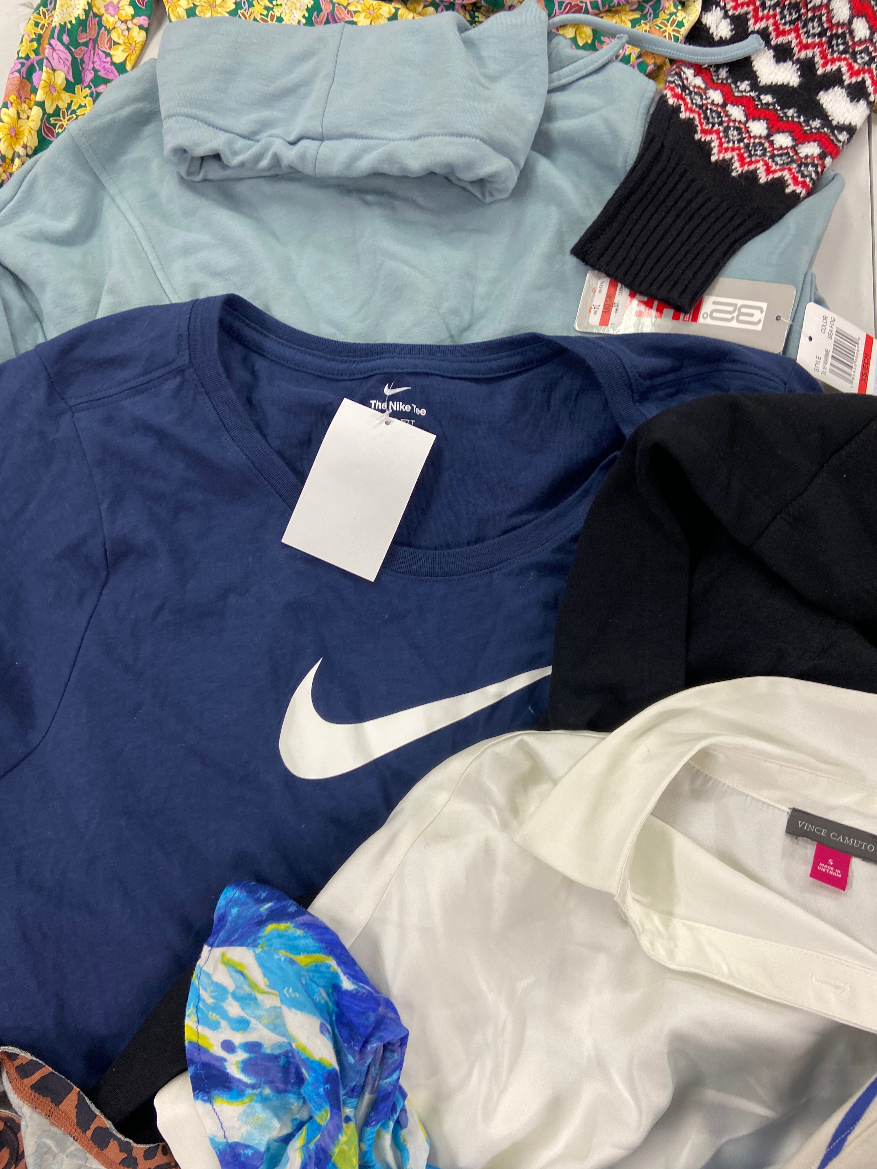 Women's Clothing Assorted Wholesale Lot, LUCKY BRAND, NIKE, POLO RALPH LAUREN, VINCE CAMUTO, 32 DEGREES, CHARTER CLUB  and more, 16 items, Shelf Pulls, MSRP $778