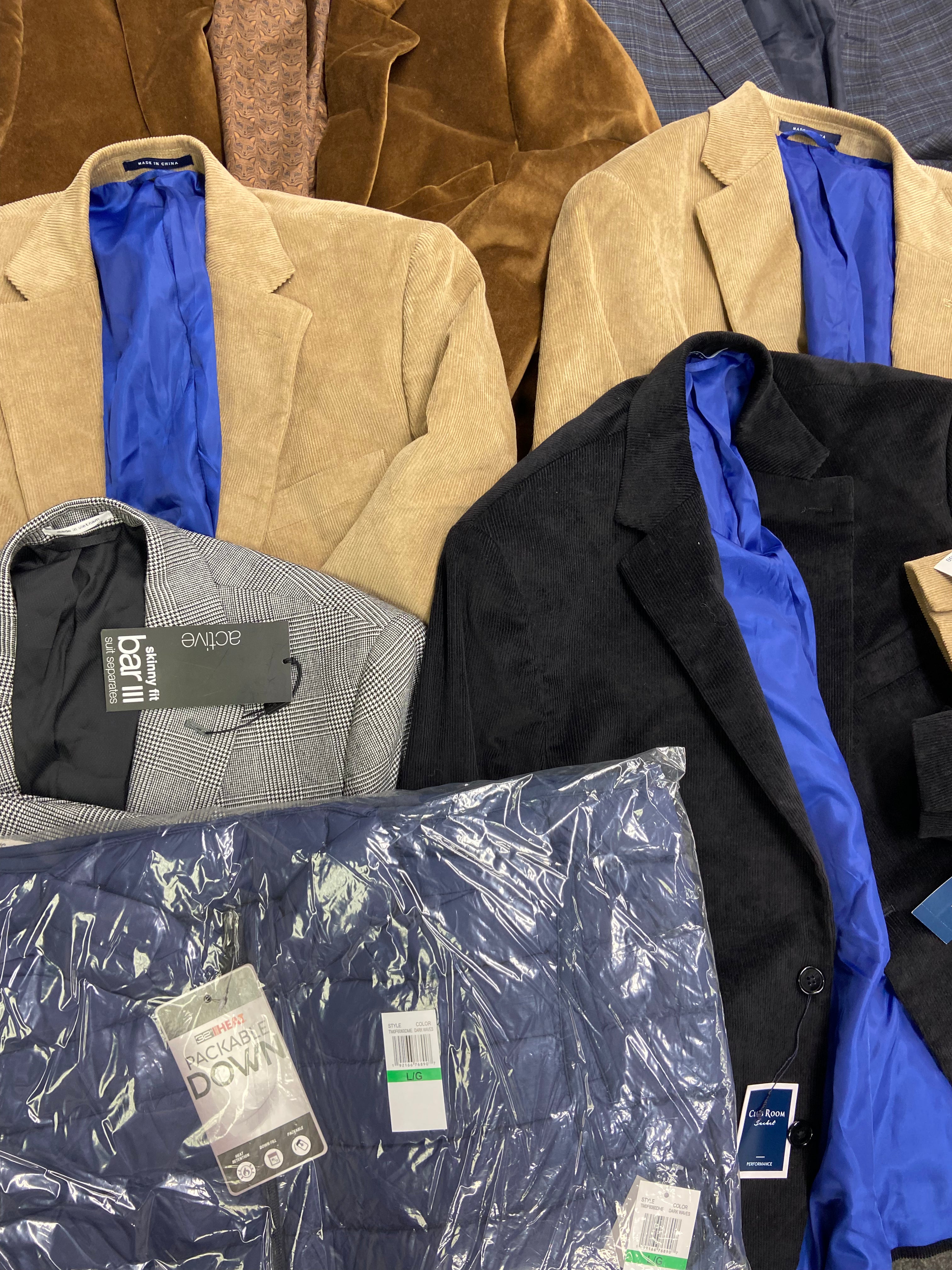 Men's Clothing Blazers & Others Wholesale Lot, CLUB ROOM, BAR III, 32 DEGREES, 8 items, Shelf Pulls, MSRP $2,330