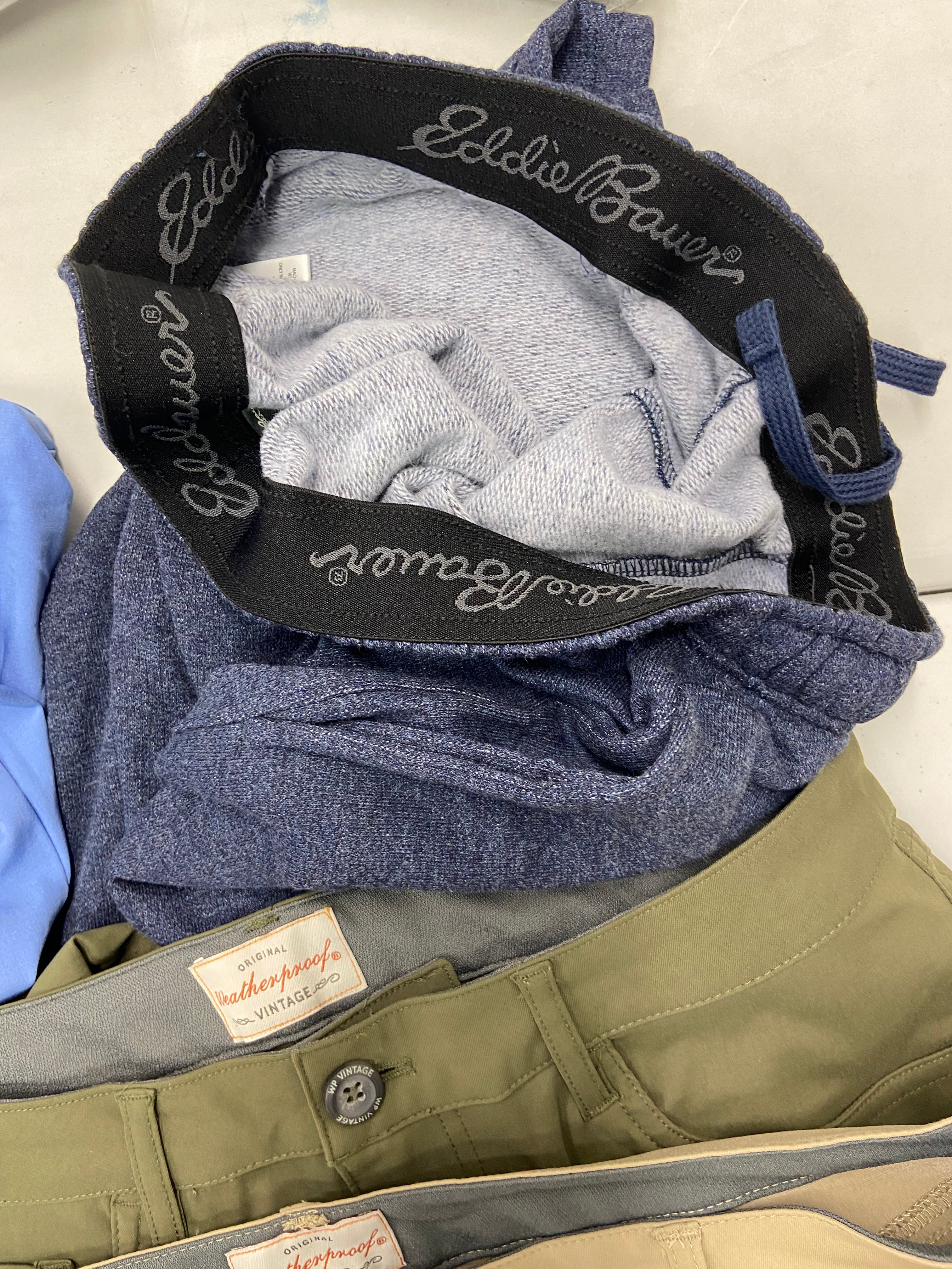 Men's Clothing Pants & Jeans Wholesale Lot, WEATHERPROOF, EDDIE BAUER, DYLAN GRAY, BOSTON TRADERS, GERRY and more, 10 items, Shelf Pulls, MSRP $647