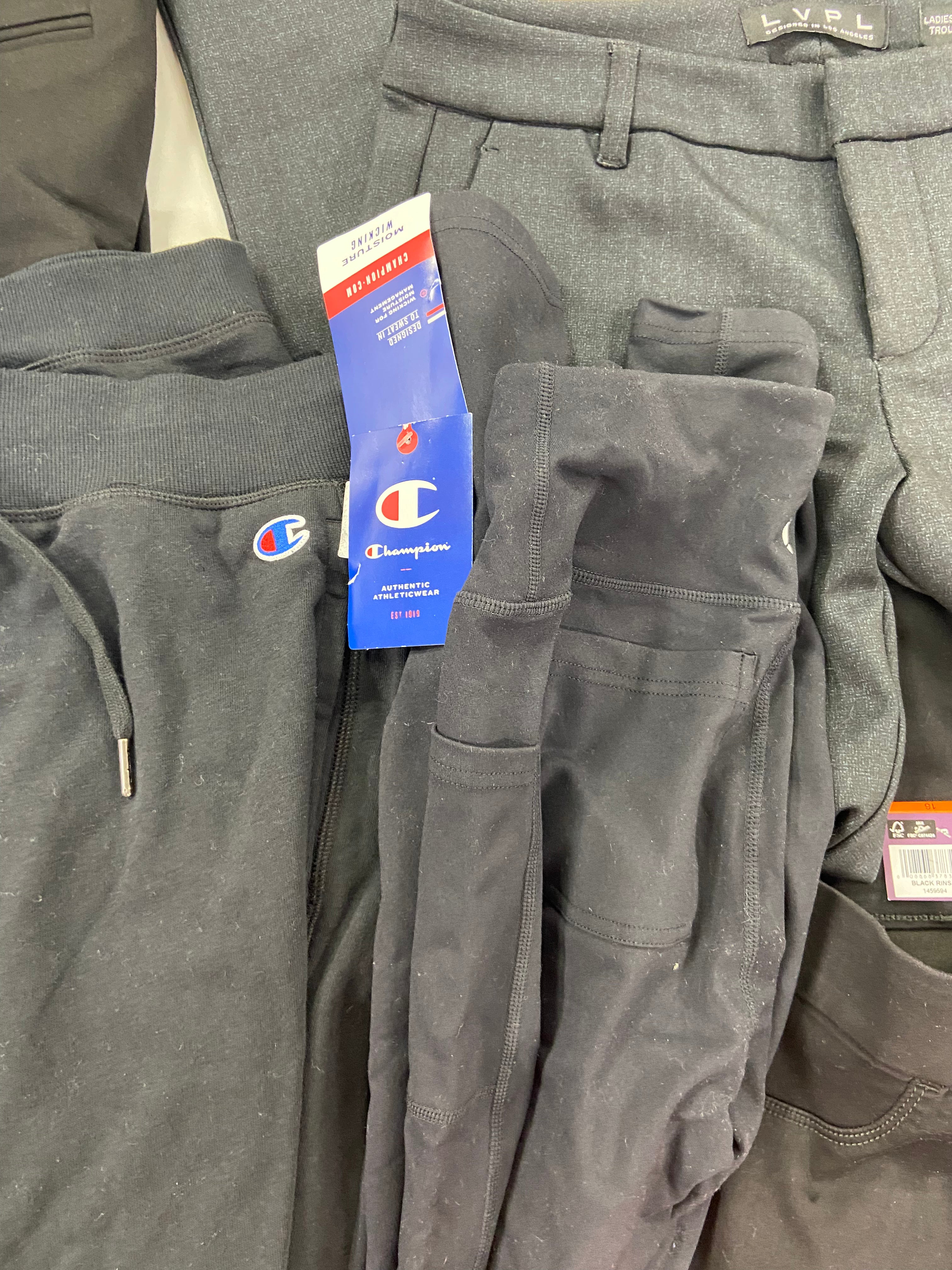 Women's Clothing Bottoms Wholesale Lot, HUDSON, PAIGE, AMERICAN APPAREL, SKECHERS, LVPL, GLORIA VANDERBILT and more, 12 items, Shelf Pulls, MSRP $907