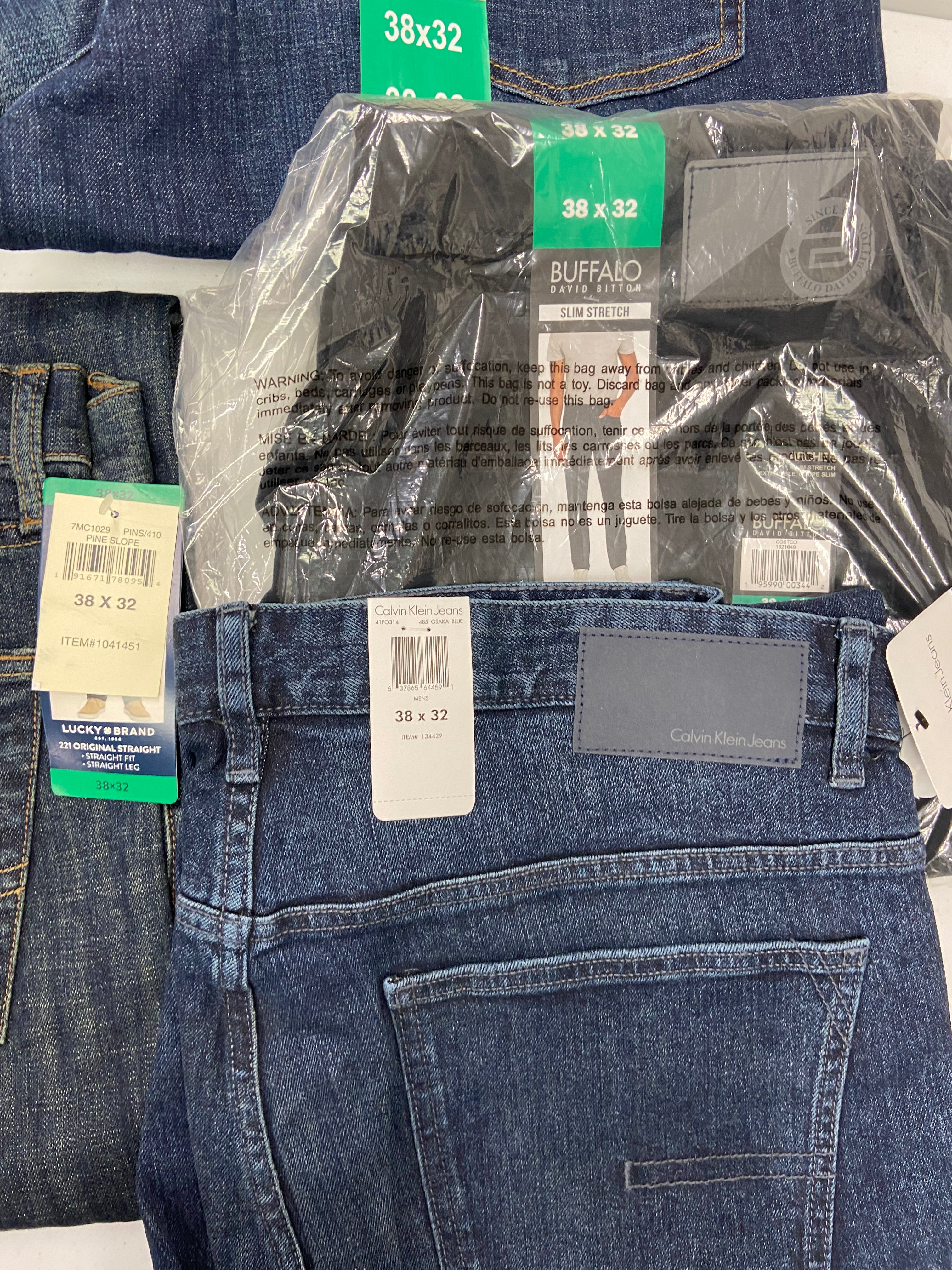 Men's Clothing Jeans Wholesale Lot, LUCKY BRAND, CALVIN KLEIN, BUFFALO and more, 10 items, Shelf Pulls, MSRP $814