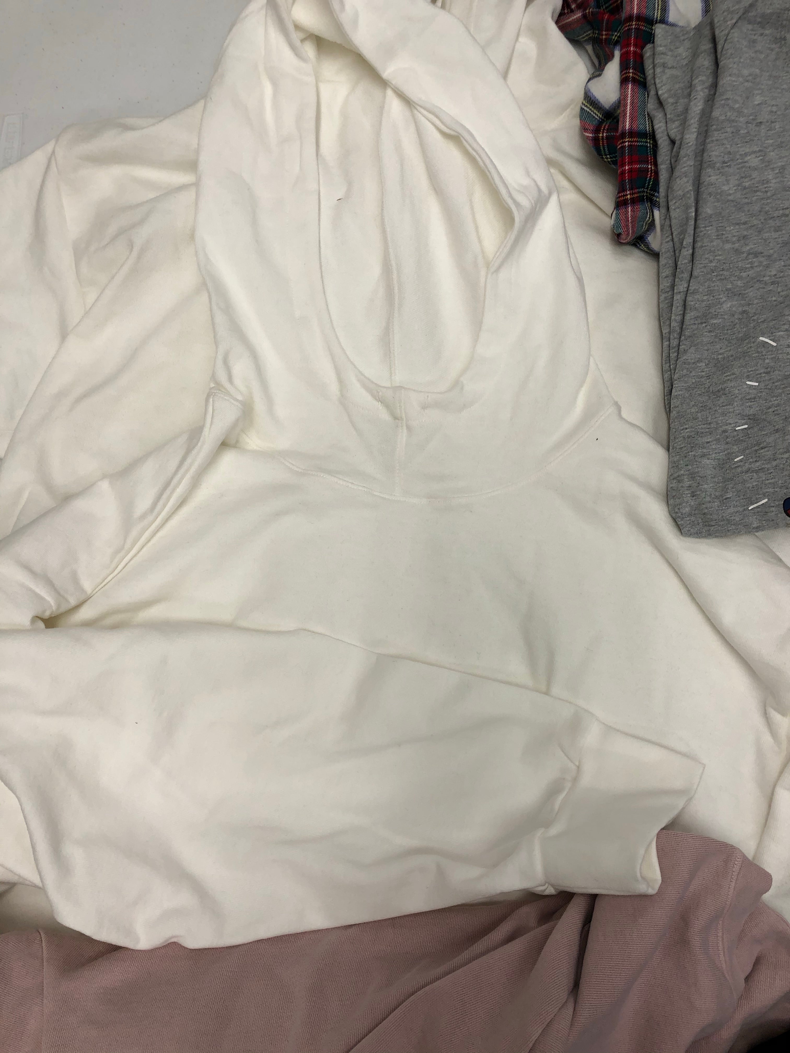Men's Clothing Assorted Wholesale Lot, CALVIN KLEIN, DYLAN GRAY, AMERICAN APPAREL and more 9 Items, Customer Returns, MSRP $1,024