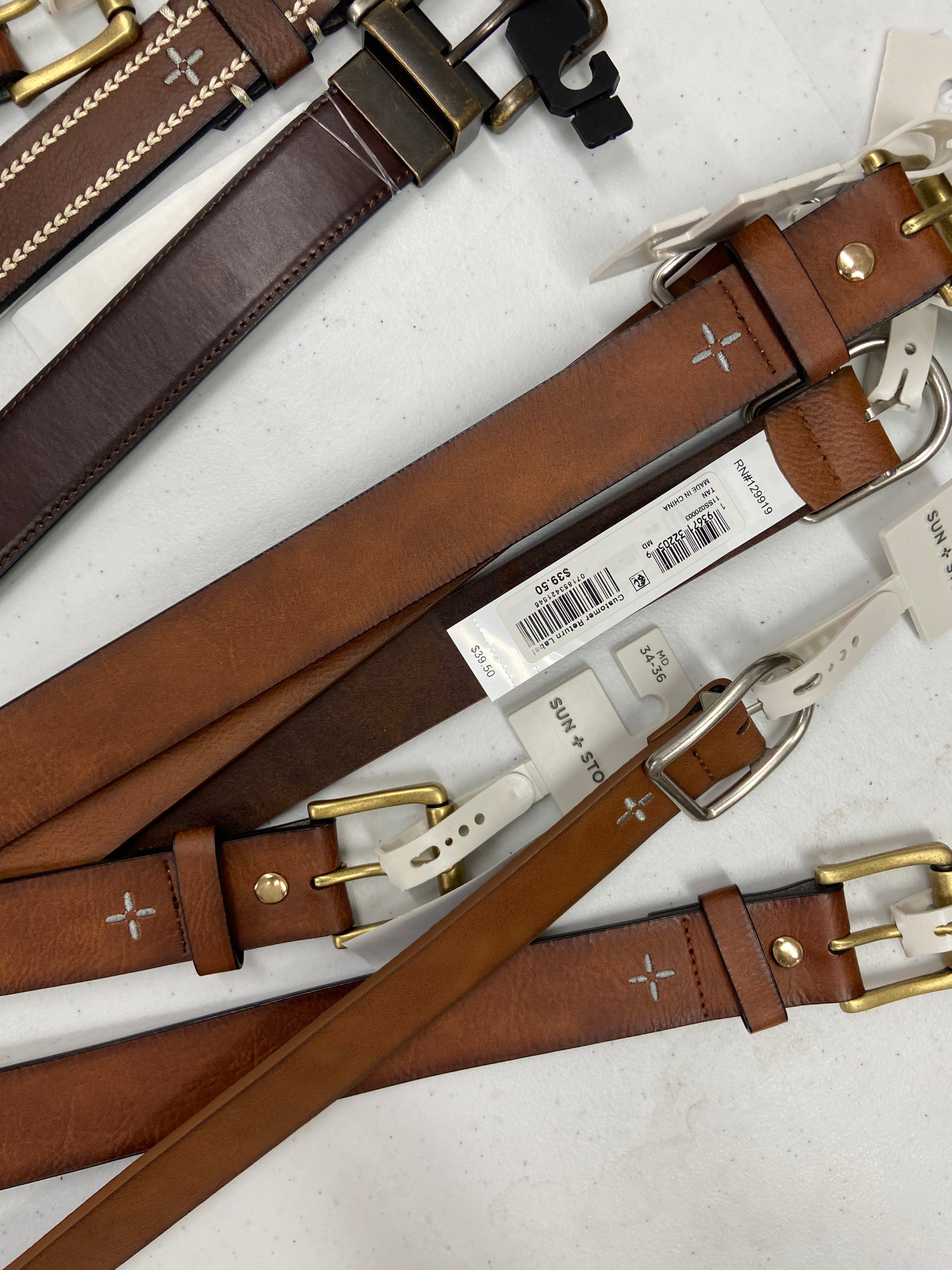 Men's Belts Wholesale Lot, CLUB ROOM, SUN + STONE, 15 items, Shelf Pulls, MSRP $596
