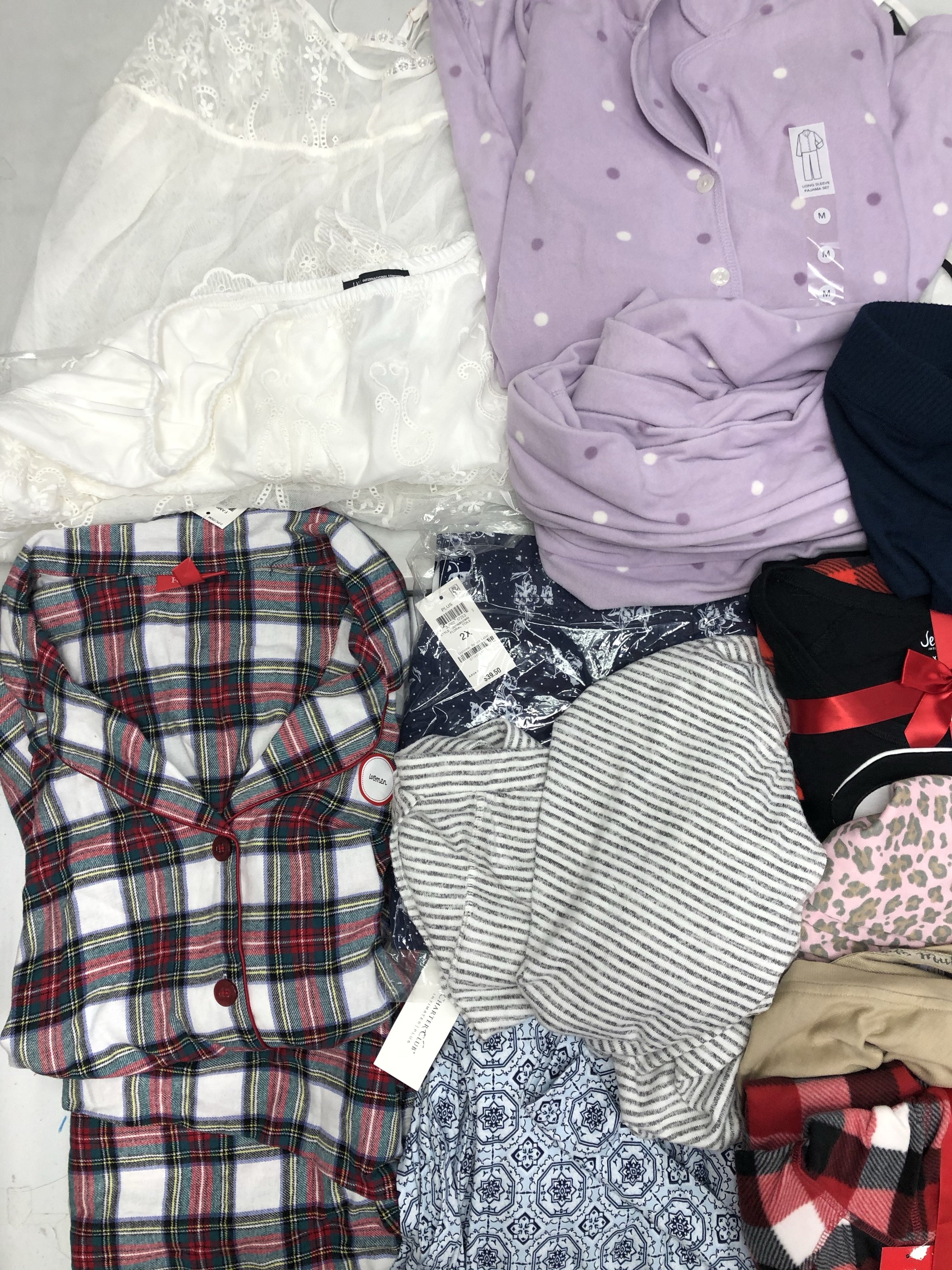 Women's Clothing Pajama Wholesale Lot, Charter Club, Muk Luks, Family PJS, Alfani and more, 17 Units, Shelf Pulls, MSRP $698.44