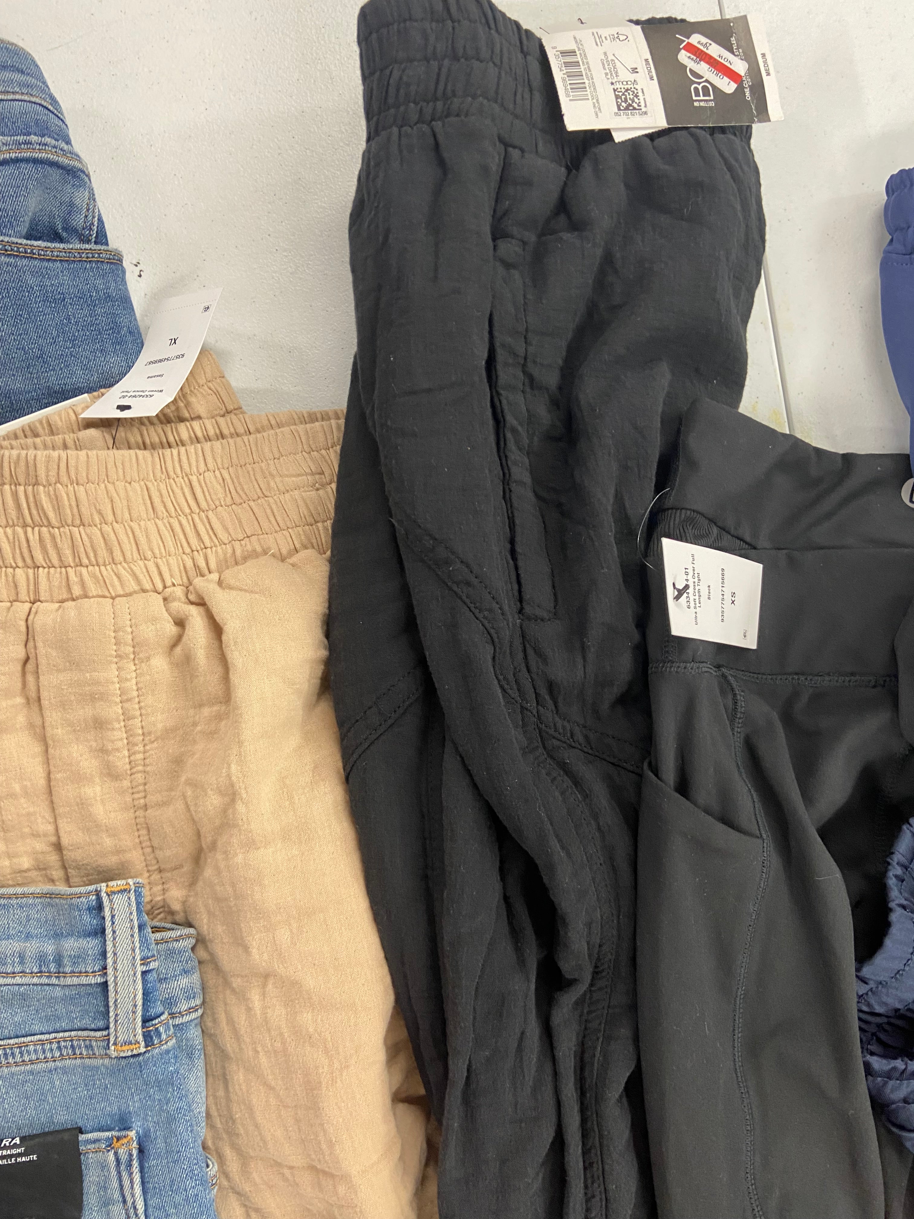Women's Clothing Pants & Shorts Wholesale Lot, HUDSON, POLO RALPH LAUREN, COTTON ON, 10 items, Shelf Pulls, MSRP $735