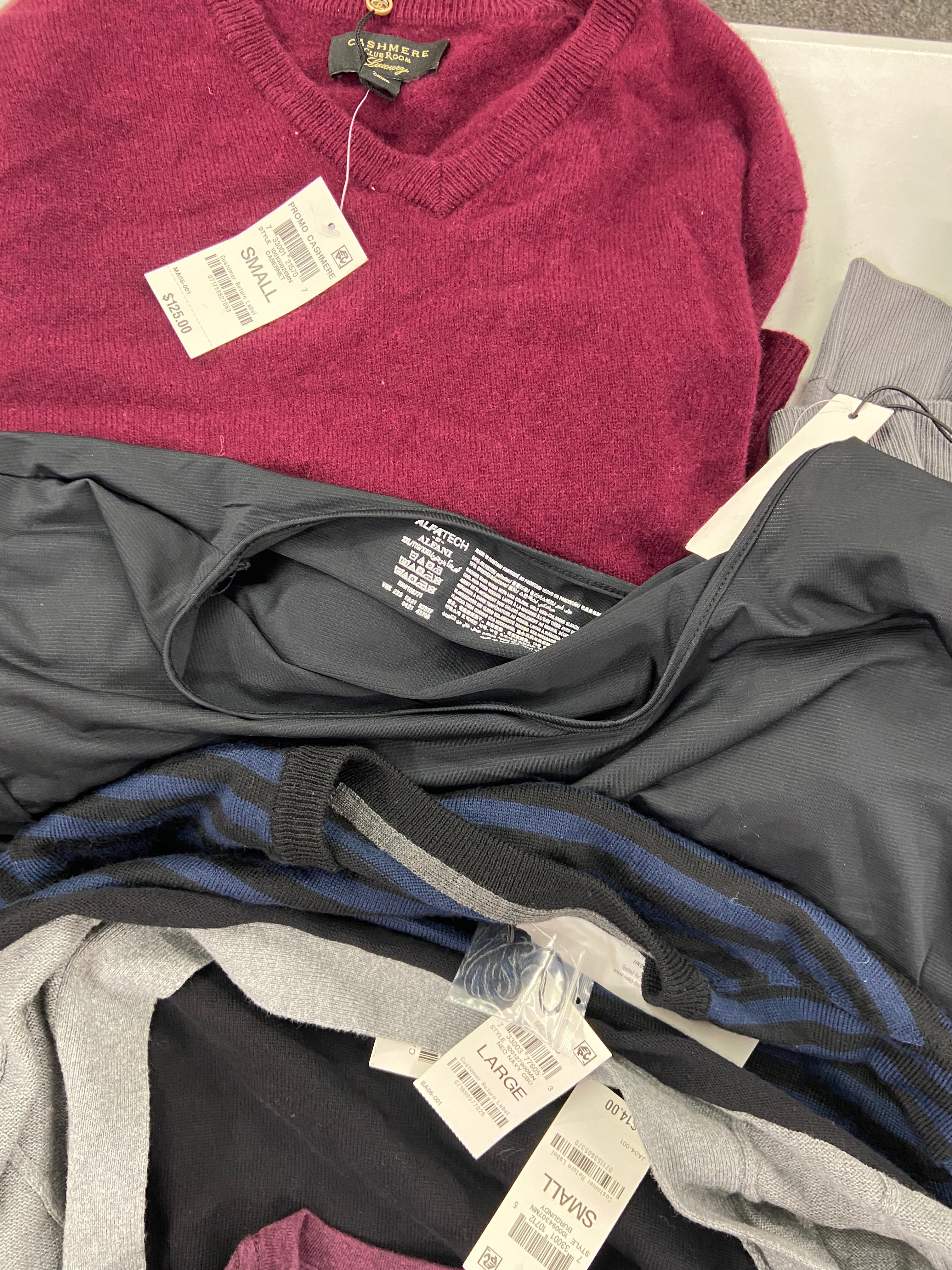 Men's Clothing Sweaters & Others, Wholesale Lot, RALPH LAUREN, EDDIE BAUER, SPYDER, CLUBROOM, LAZER and more 15 items, Shelf Pulls, MSRP $820