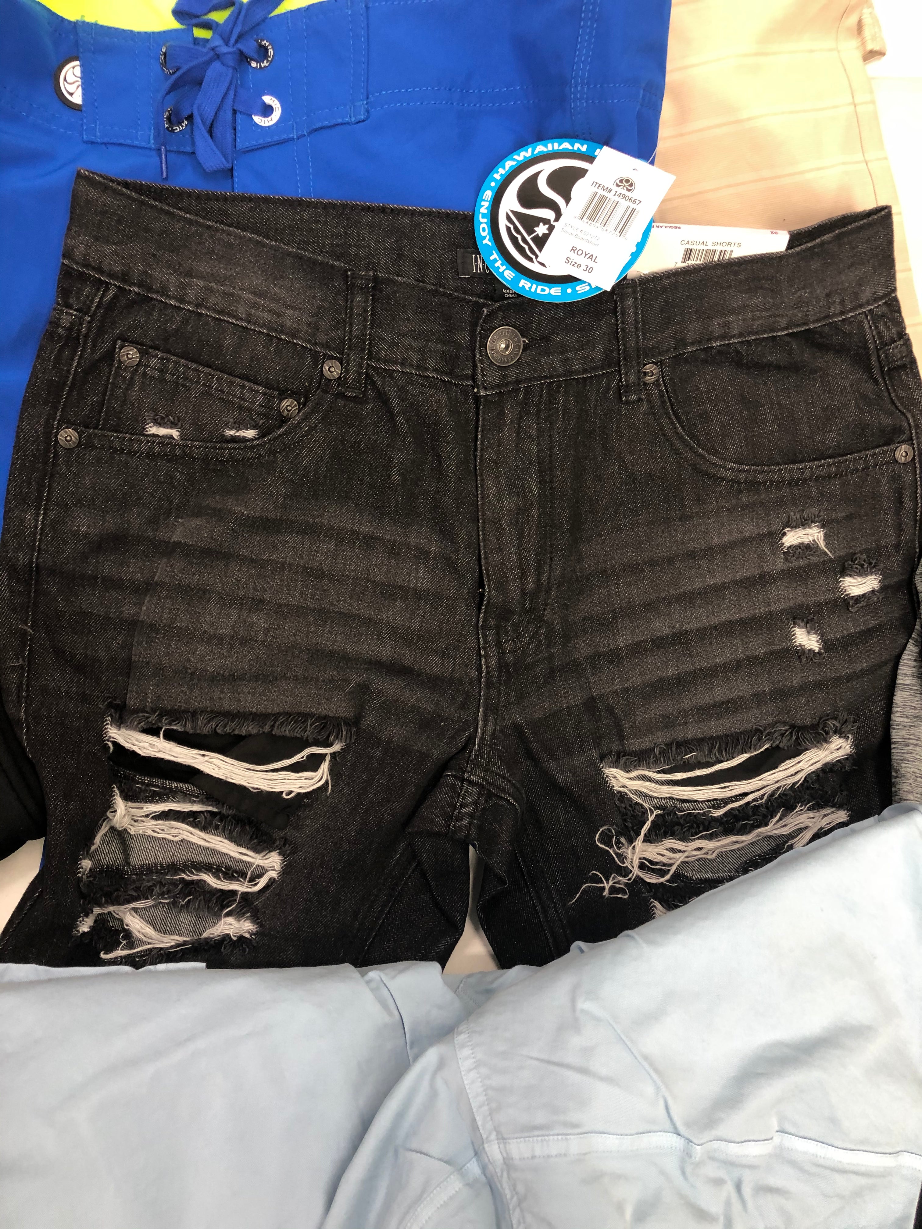 Men's Clothing Shorts and more, Wholesale Lot, HAWAIIAN ISLAND CREATIONS, 32 DEGREES, GERRY, BALANCE COLLECTION, PHILHOBAR DESIGN and more, 15 items, Shelf Pulls, MSRP $596