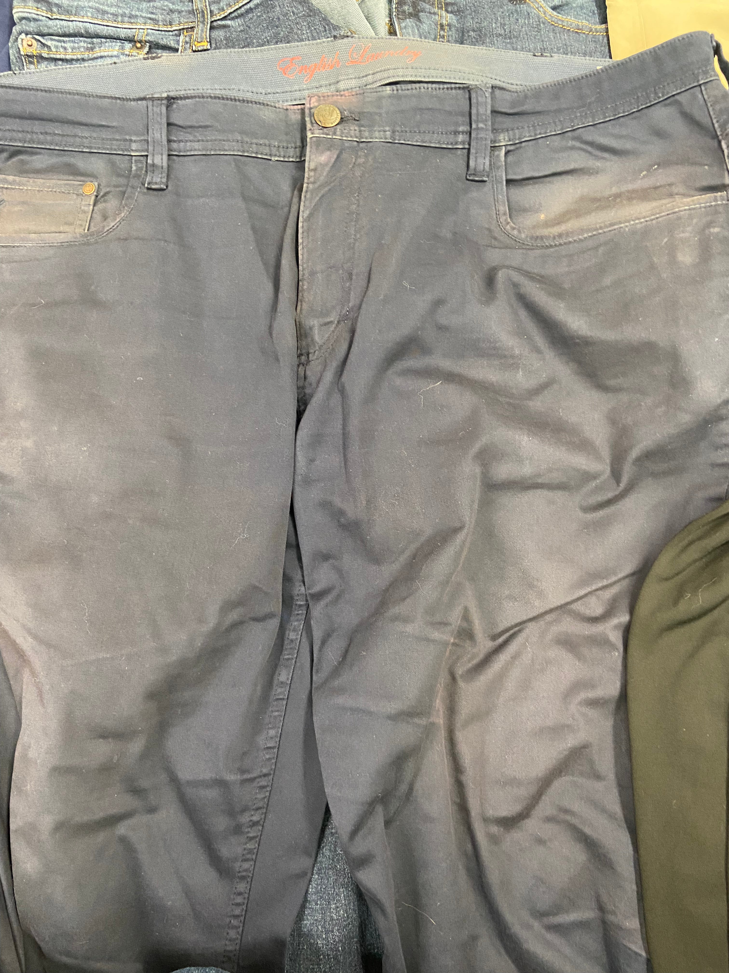 Men's Clothings Pants and Jeans, Wholesale Lot, PUMA, FILA, WEATHERPROOF VINTAGE, EDDIE BAUER, CHAPS and more, 11 items, CUSTOMER RETURNS