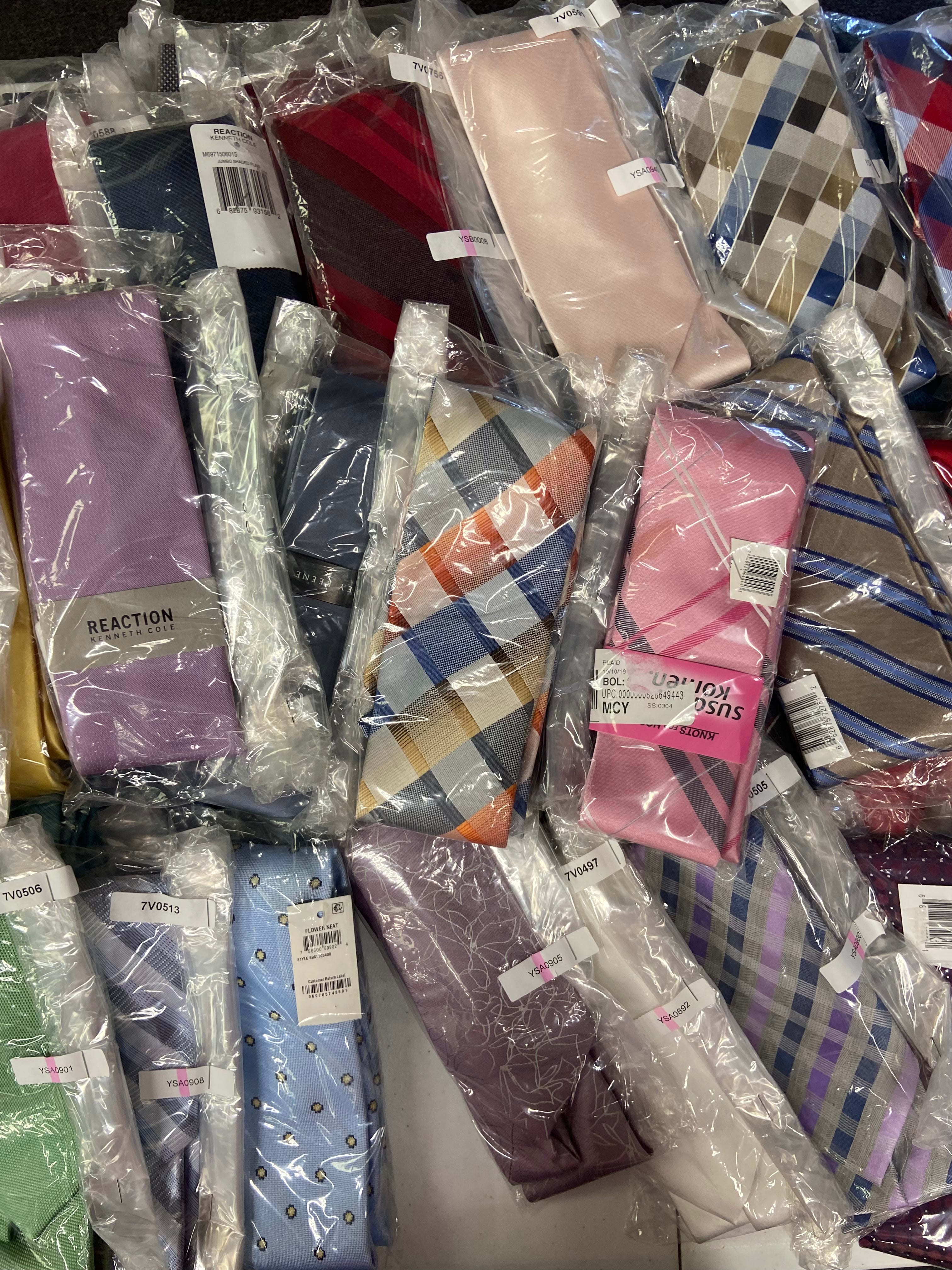 Men's Neckties Wholesale Lot, TOMMY HILFIGER, MICHAEL KORS, KENNETH COLE, CLUB ROOM, CALVIN KLEIN, ALFANI,  and more, 122 items, CUSTOMER RETURNS