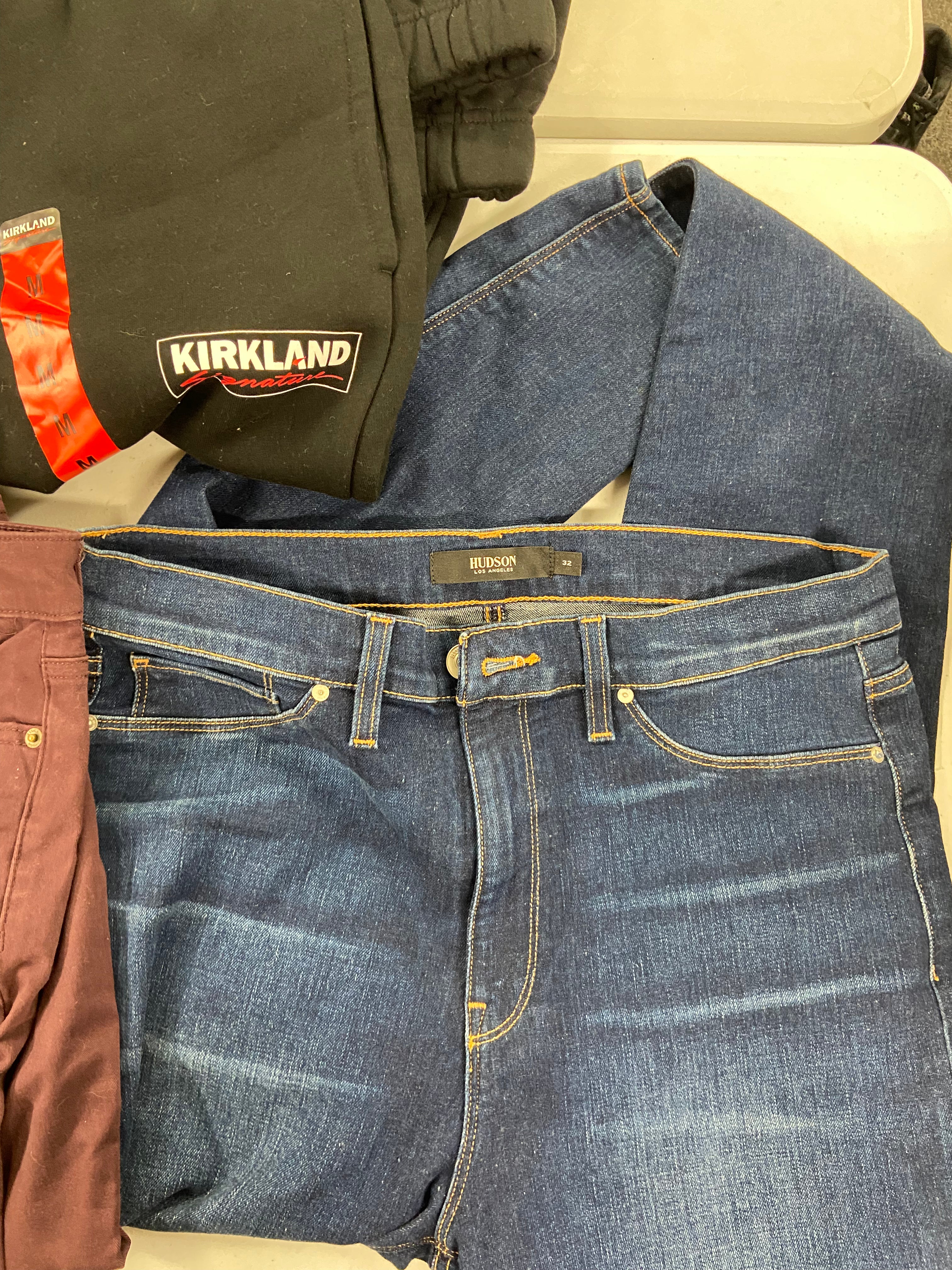 Women's Clothing Bottoms Wholesale Lot, HUDSON, ADIDAS, EDDIE BAUER, KIRKLAND and more, 8 items, Shelf Pulls, MSRP $598