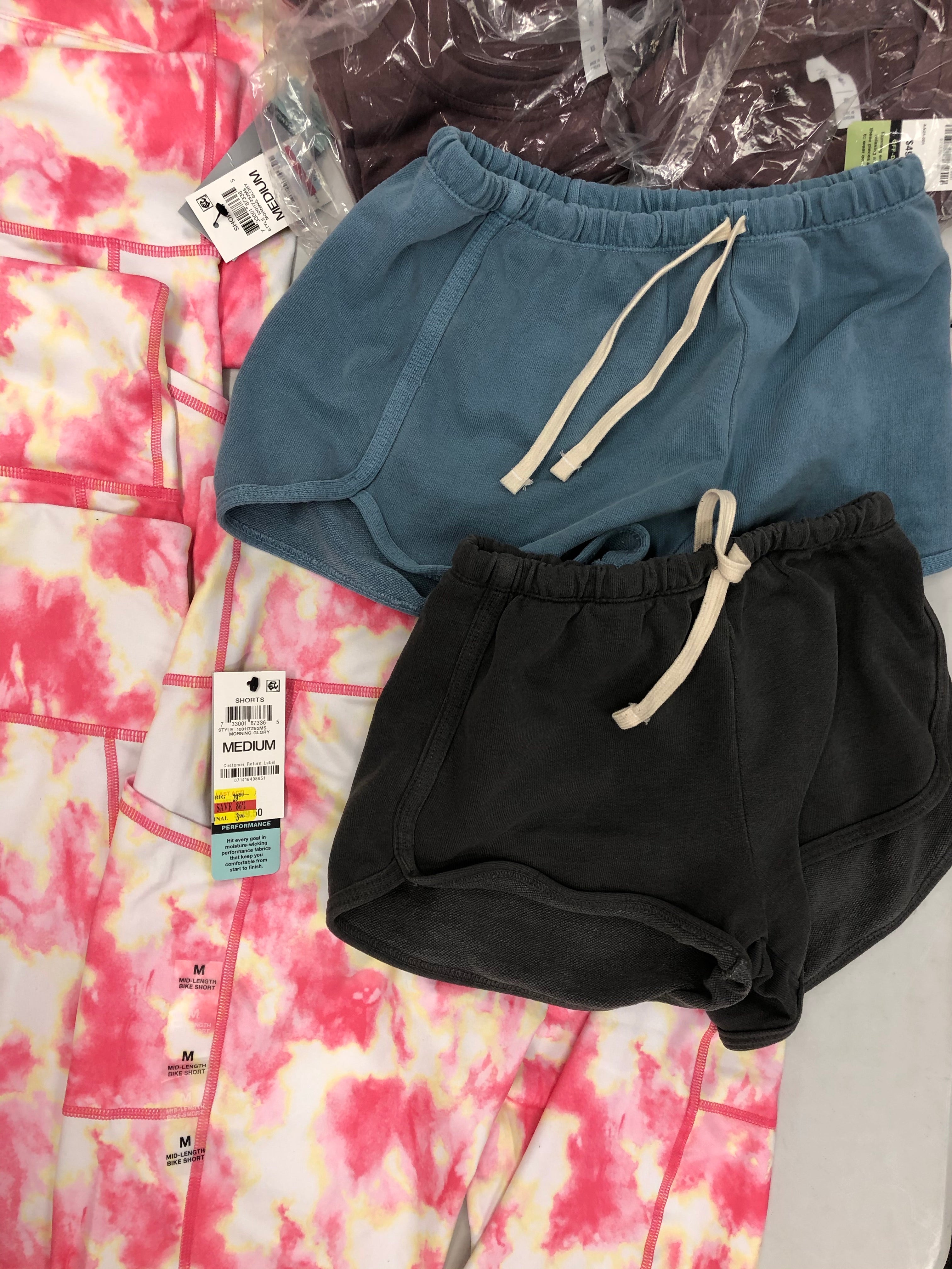Women's Clothing Assorted Activewear Wholesale Lot, AMERICAN APPAREL, IDEOLOGY, 20 items, Shelf Pulls, MSRP $827