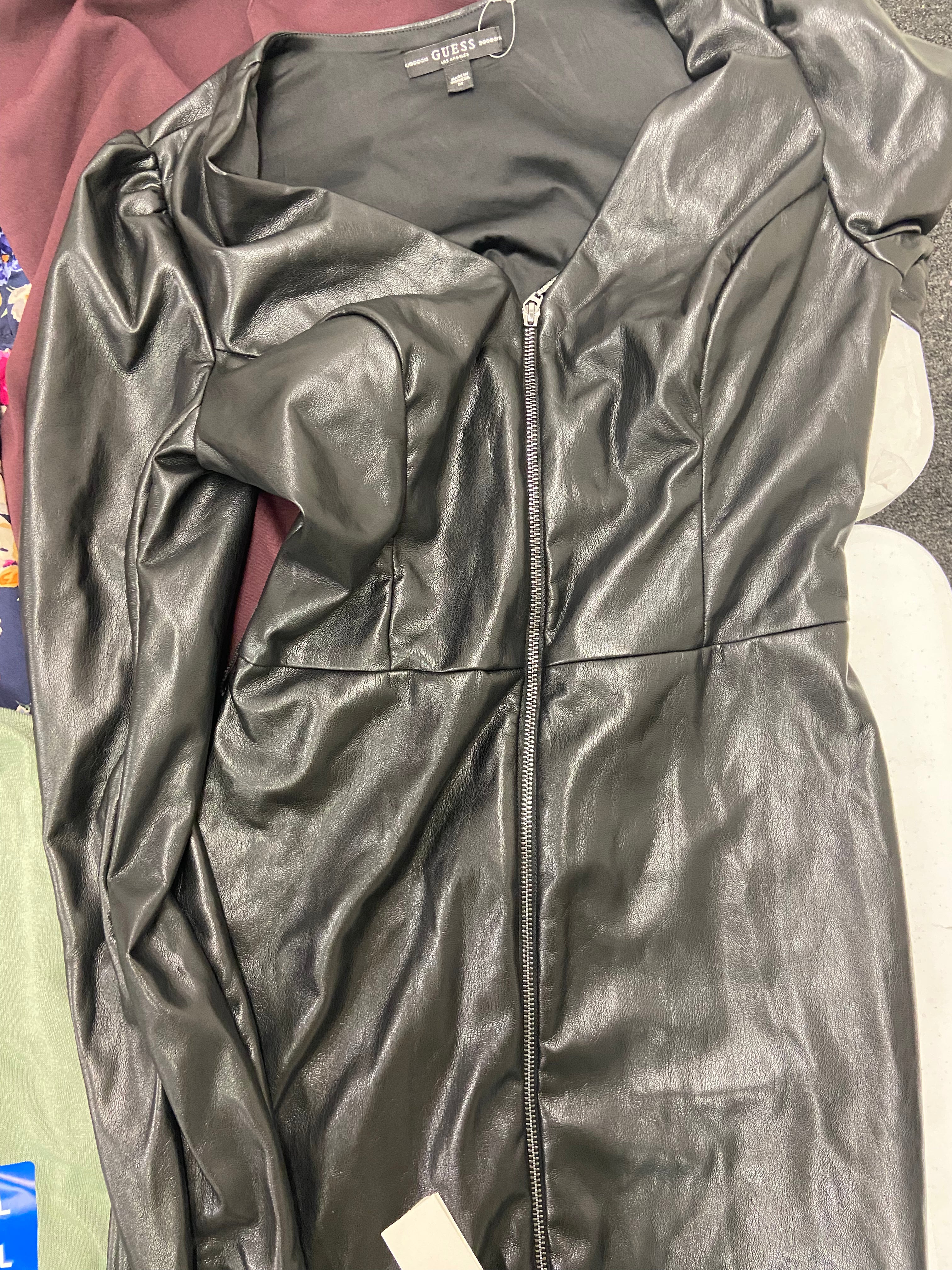 Women's Clothings Dress & Others Wholesale Lot, LAUREN RALPH LAUREN, CALVIN KLEIN, UNDER ARMOUR, VINCE CAMUTO, ANNE KLEIN, BANANA REPUBLIC, GUESS and more, 9 items, CUSTOMER RETURNS