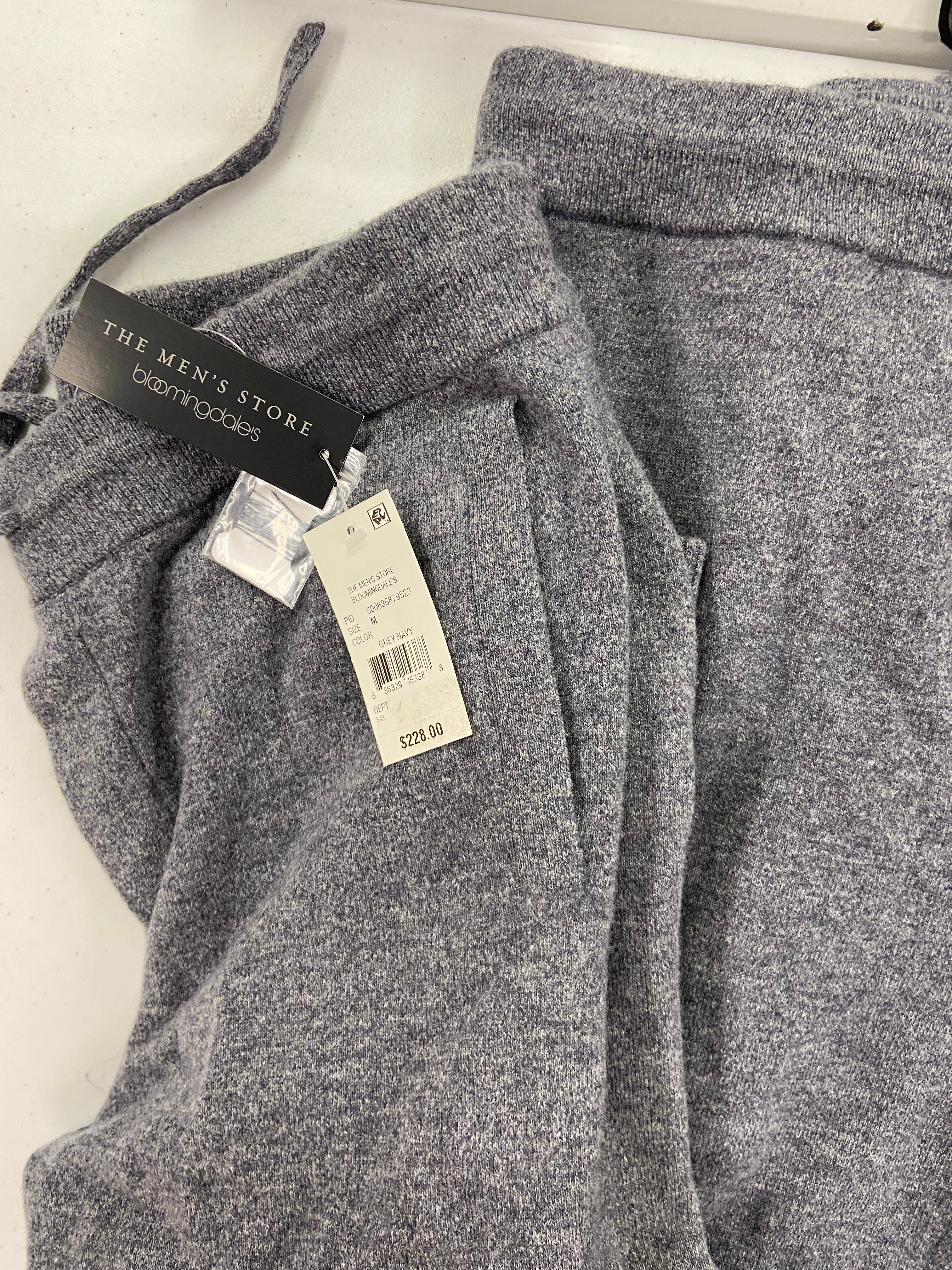 Men's Clothing Assorted Wholesale Lot, SPYDER, LEVI'S, Isotoner, ORVIS, AMERICAN APPAREL  and more, 17 items, Shelf Pulls, MSRP $1,262