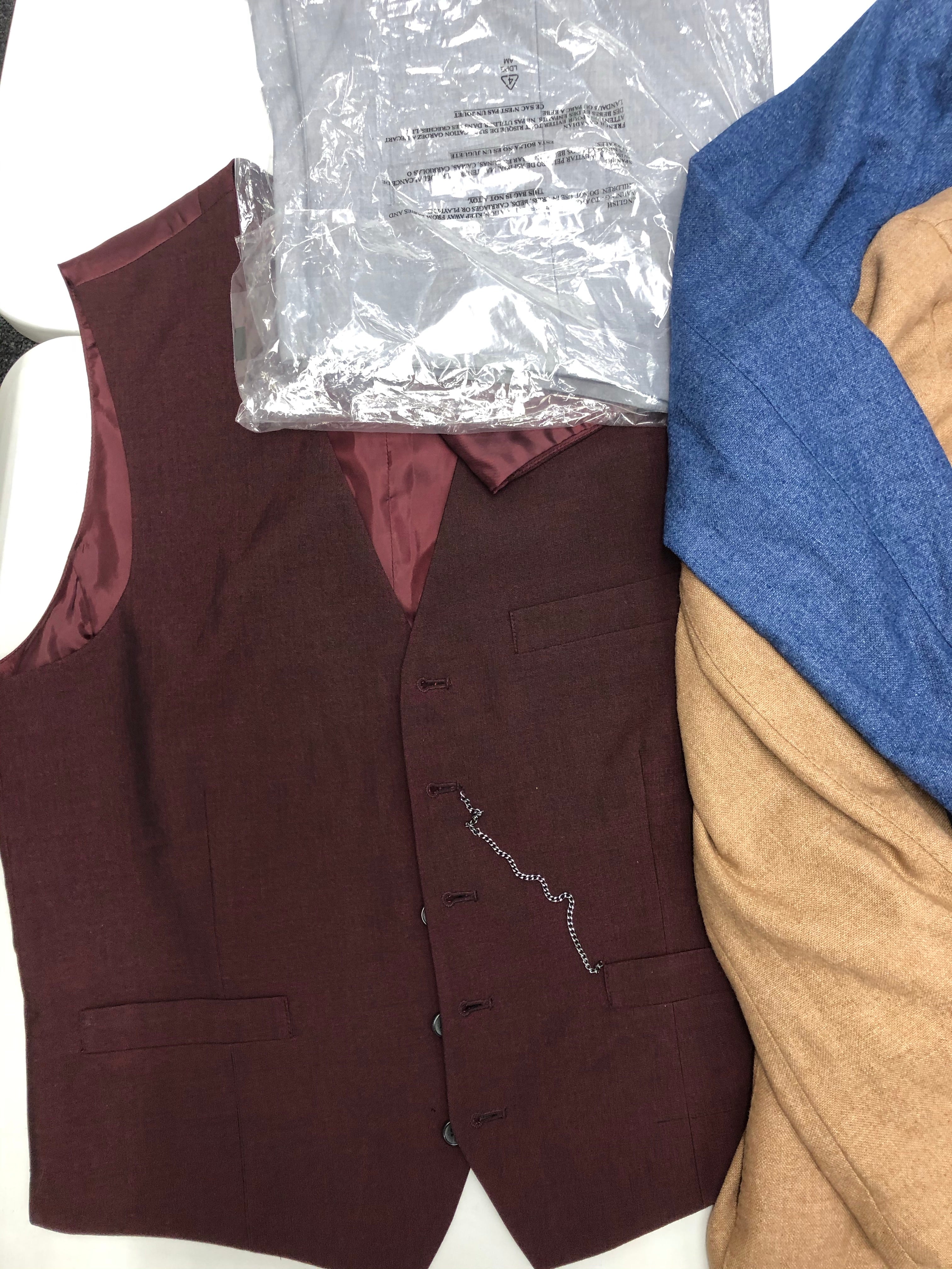 Men's Clothing SUITS/BLAZERS Wholesale Lot, ALTEA, INC 3 Units, Shelf Pulls, MSRP $2,109