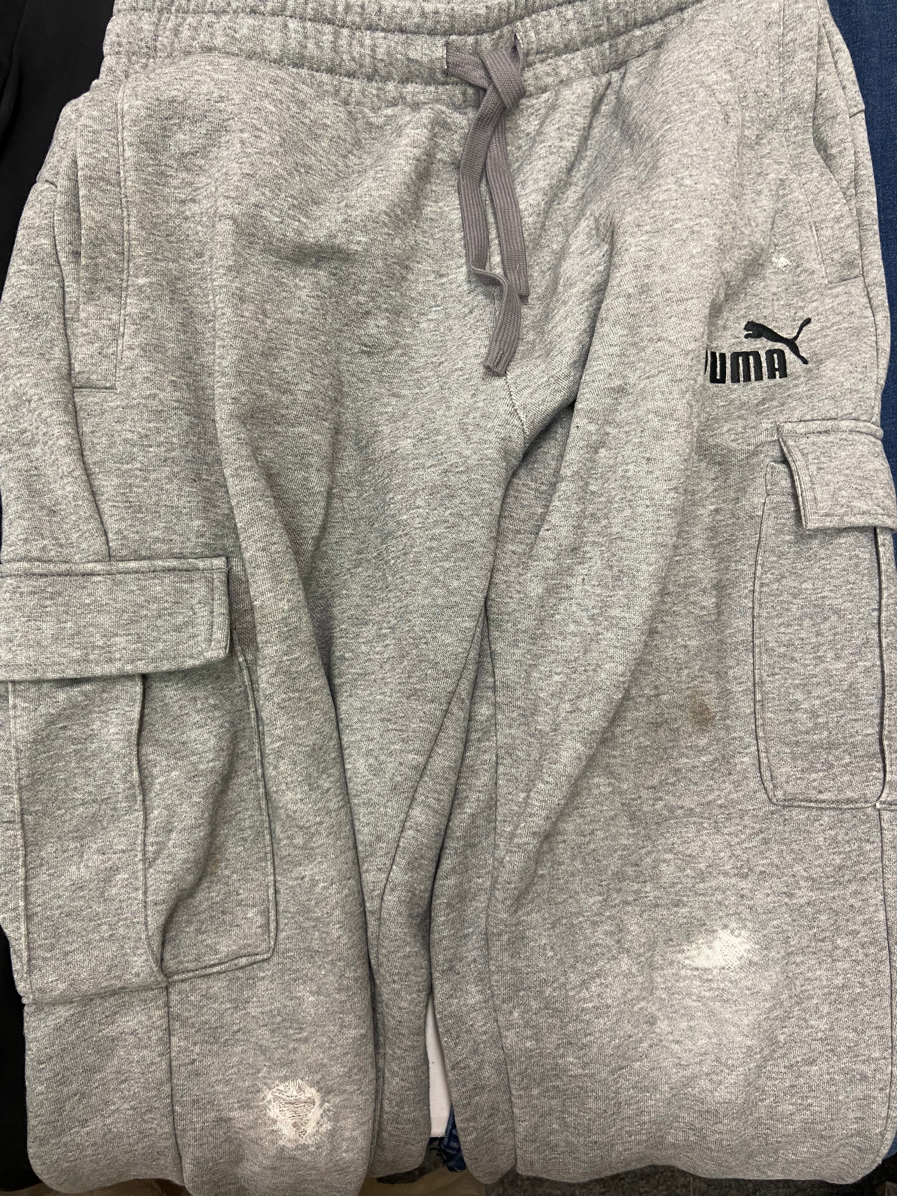 Men's Clothings Pants and Jeans, Wholesale Lot, PUMA, FILA, WEATHERPROOF VINTAGE, EDDIE BAUER, CHAPS and more, 11 items, CUSTOMER RETURNS